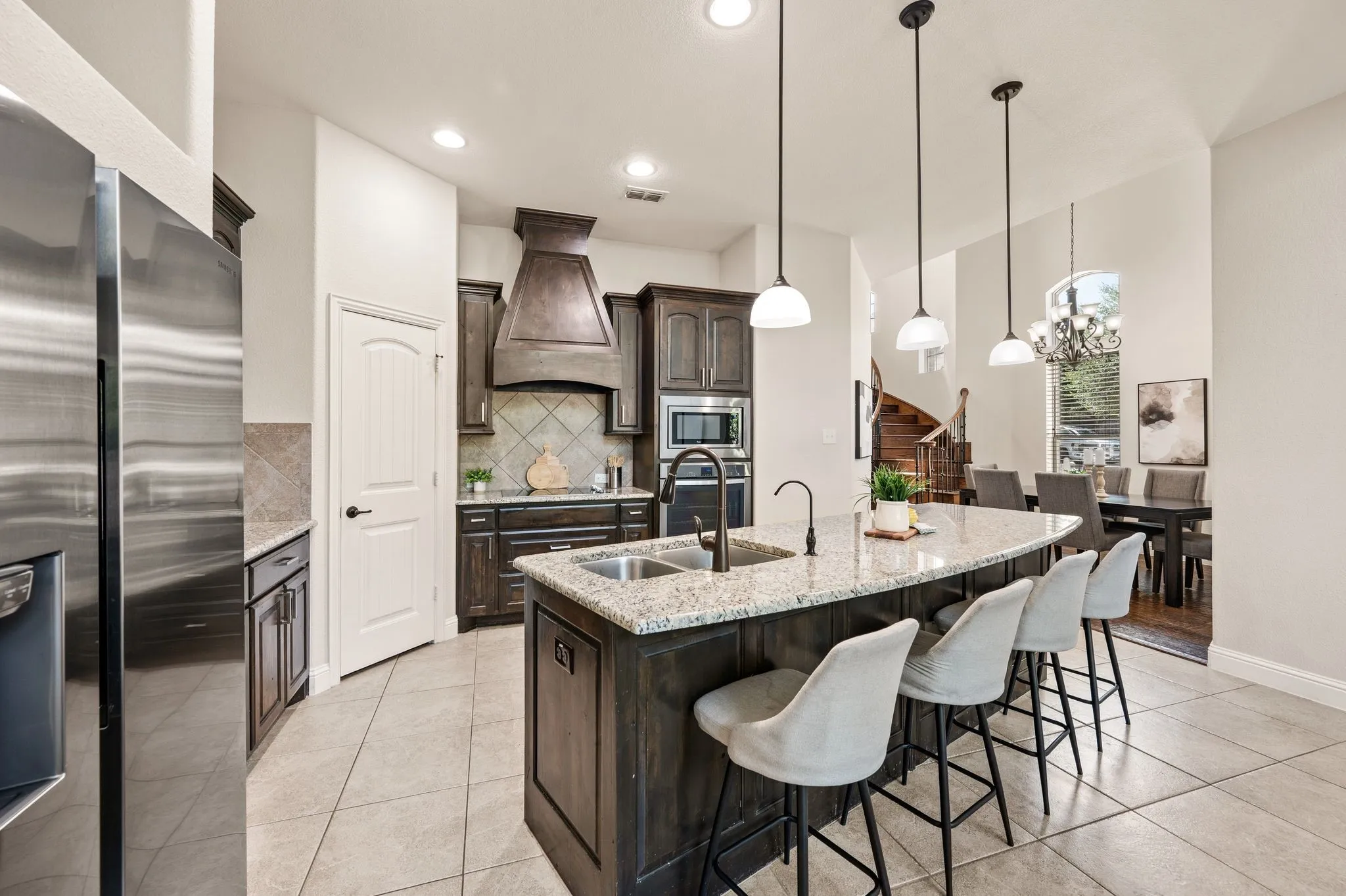 Single Family Residence For Sale in Tarrant County , 7216 E Nirvana Circle, North Richland Hills, Texas 76182, 4 Bedroom, 4 Bathroom, 3 Garage spaces, 3,002 Sqft, built in 2014, mls#21340490, Real Estate Agent in North Richland Hills, Homes For Sale in Tarrant county, Homes For Sale in North Richland Hills, Realtor in North Richland Hills Texas, Real Estate Brokerage Independent Realty Texas, Luminita Cordes Realtor