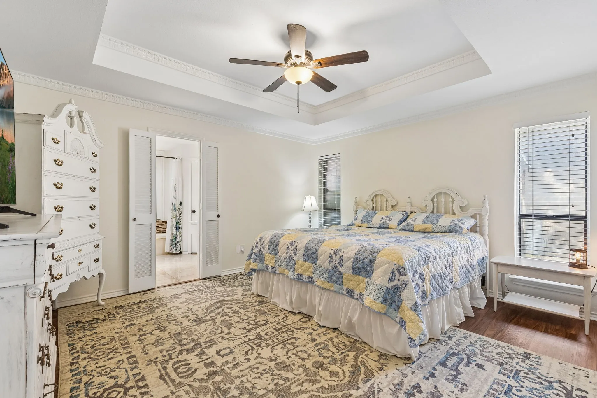 Single Family Residence For Sale in Dallas County , 2133 Hunters Ridge, Carrollton, Texas 75006, 3 Bedroom, 3 Bathroom, 2 Garage spaces, 2,240 Sqft, built in 1981, mls#21335223, Real Estate Agent in Carrollton, Homes For Sale in Dallas county, Homes For Sale in Carrollton, Realtor in Carrollton Texas, Real Estate Brokerage Independent Realty Texas, Luminita Cordes Realtor
