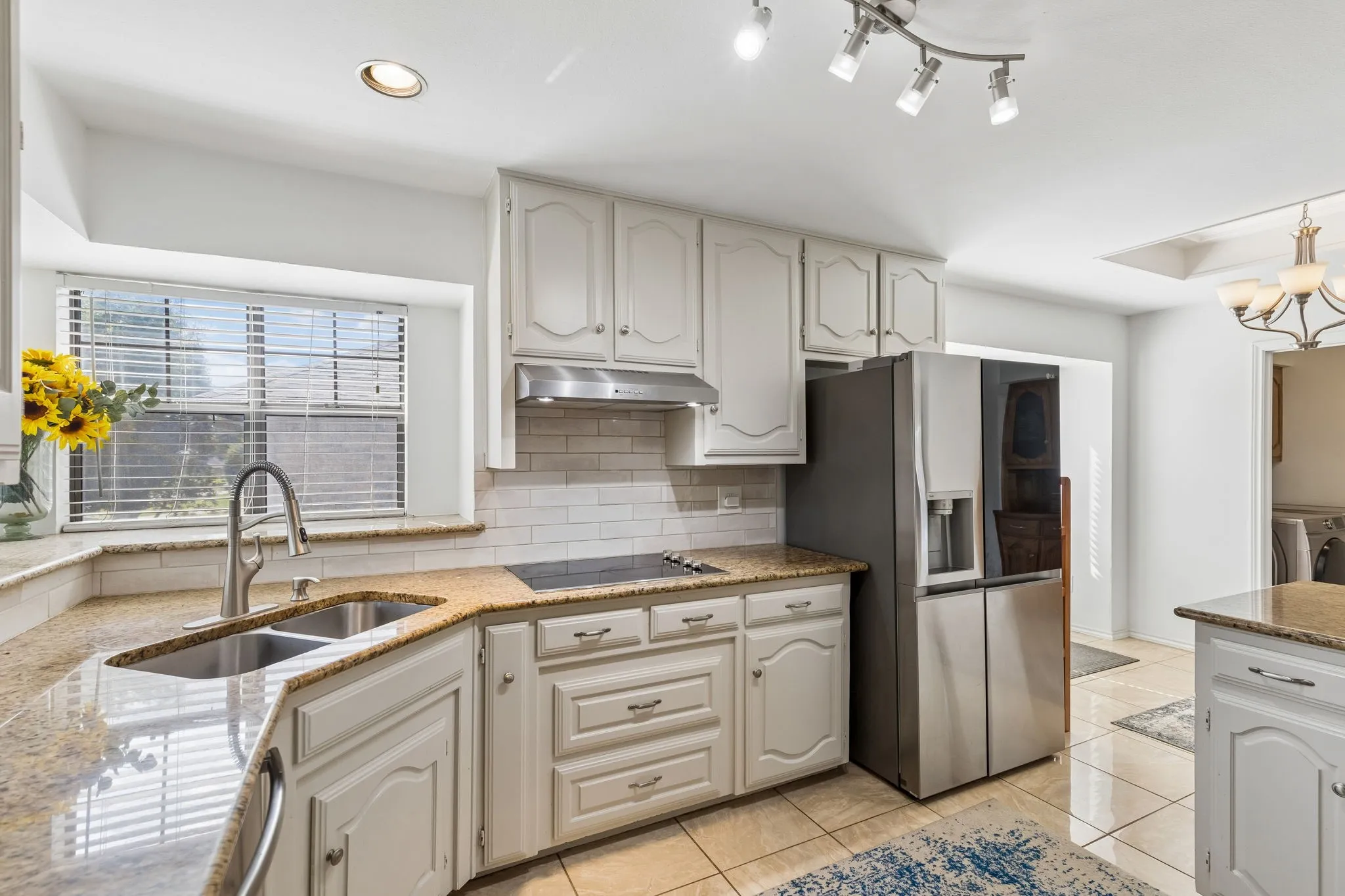 Single Family Residence For Sale in Dallas County , 2133 Hunters Ridge, Carrollton, Texas 75006, 3 Bedroom, 3 Bathroom, 2 Garage spaces, 2,240 Sqft, built in 1981, mls#21335223, Real Estate Agent in Carrollton, Homes For Sale in Dallas county, Homes For Sale in Carrollton, Realtor in Carrollton Texas, Real Estate Brokerage Independent Realty Texas, Luminita Cordes Realtor