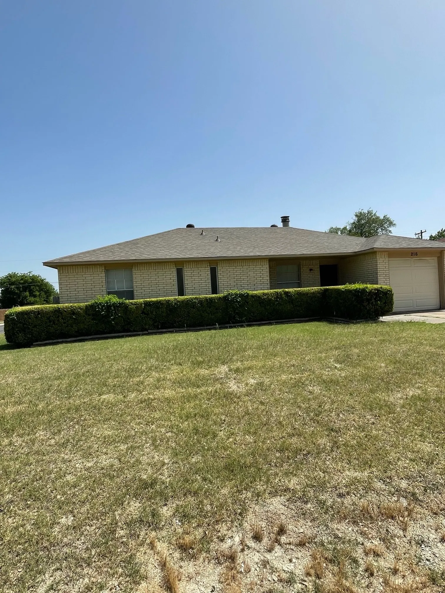 Single Family Residence For Sale in Dallas County , 216 Tejas Drive, Glenn Heights, Texas 75154, 3 Bedroom, 2 Bathroom, 1 Garage spaces, 1,088 Sqft, built in 1982, mls#21340540, Real Estate Agent in Glenn Heights, Homes For Sale in Dallas county, Homes For Sale in Glenn Heights, Realtor in Glenn Heights Texas, Real Estate Brokerage Independent Realty Texas, Luminita Cordes Realtor