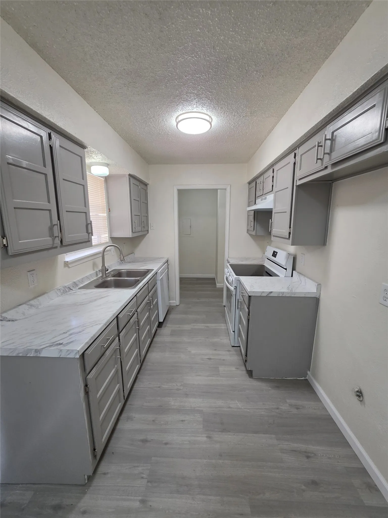 Single Family Residence For Sale in Dallas County , 216 Tejas Drive, Glenn Heights, Texas 75154, 3 Bedroom, 2 Bathroom, 1 Garage spaces, 1,088 Sqft, built in 1982, mls#21340540, Real Estate Agent in Glenn Heights, Homes For Sale in Dallas county, Homes For Sale in Glenn Heights, Realtor in Glenn Heights Texas, Real Estate Brokerage Independent Realty Texas, Luminita Cordes Realtor