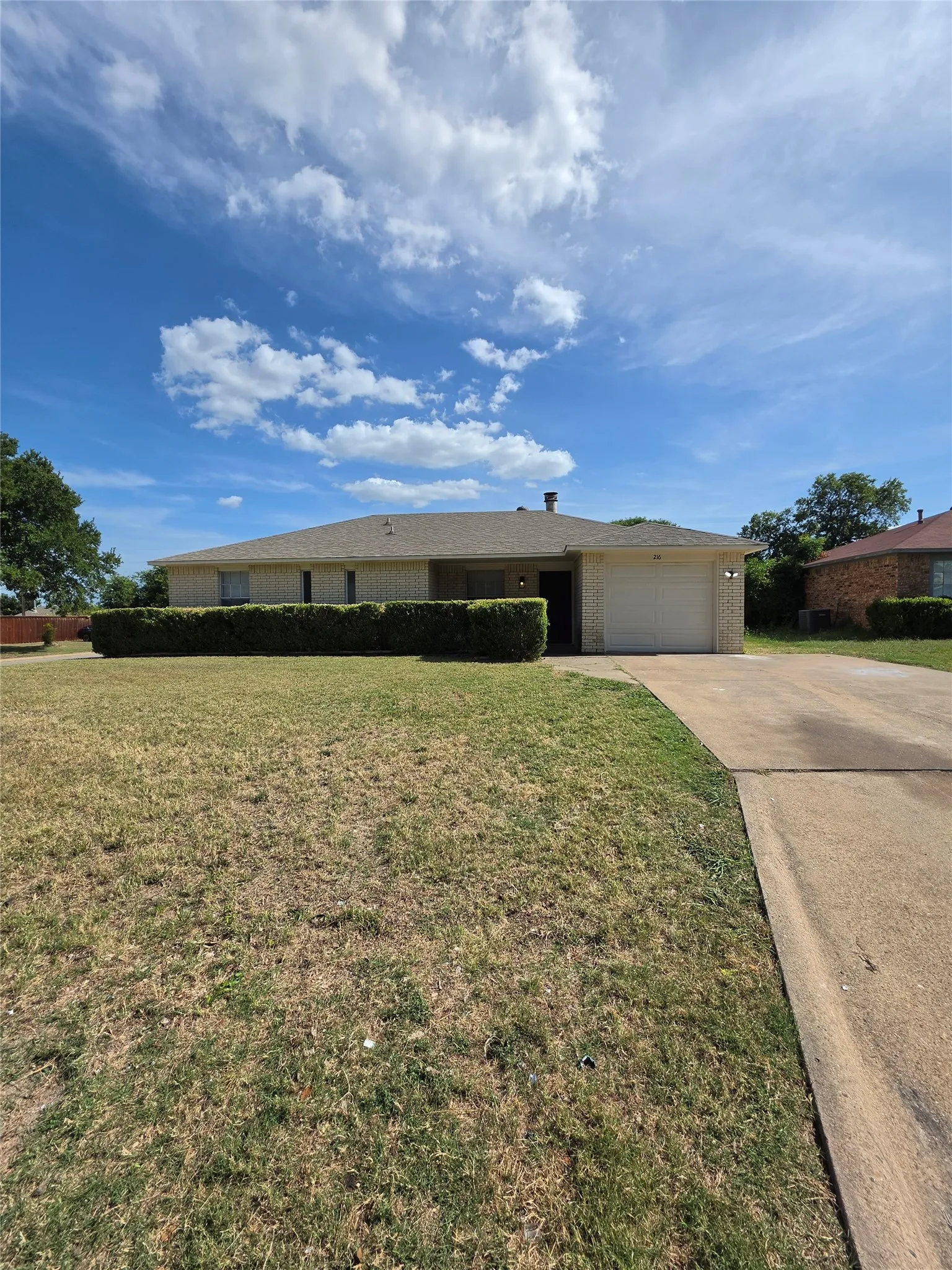 Single Family Residence For Sale in Dallas County , 216 Tejas Drive, Glenn Heights, Texas 75154, 3 Bedroom, 2 Bathroom, 1 Garage spaces, 1,088 Sqft, built in 1982, mls#21340540, Real Estate Agent in Glenn Heights, Homes For Sale in Dallas county, Homes For Sale in Glenn Heights, Realtor in Glenn Heights Texas, Real Estate Brokerage Independent Realty Texas, Luminita Cordes Realtor