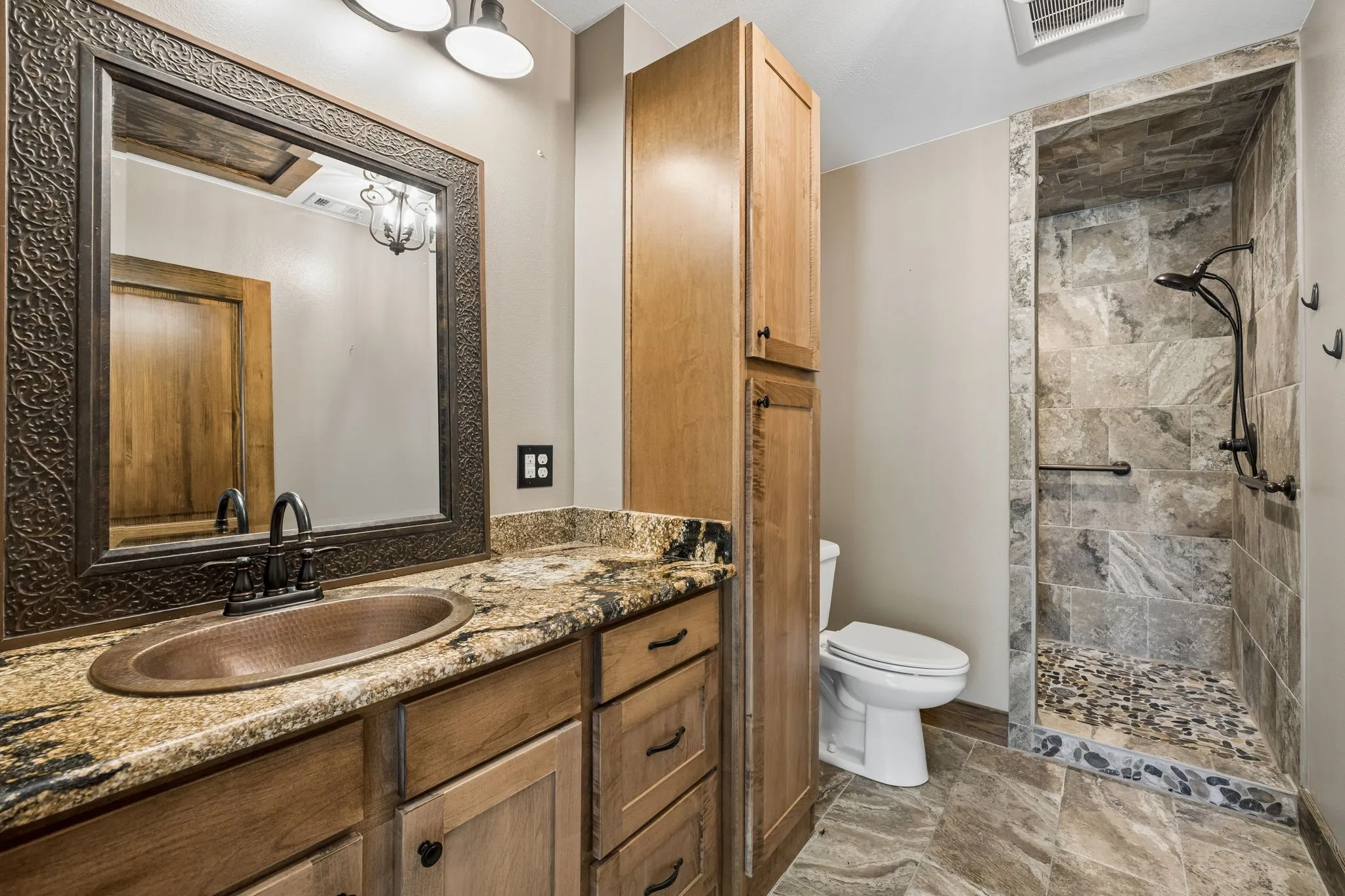 Single Family Residence For Sale in Kaufman County , 15175 Markout Central, Forney, Texas 75126, 6 Bedroom, 5 Bathroom, Garage spaces, 4,663 Sqft, built in 1999, mls#21339940, Real Estate Agent in Forney, Homes For Sale in Kaufman county, Homes For Sale in Forney, Realtor in Forney Texas, Real Estate Brokerage Independent Realty Texas, Luminita Cordes Realtor