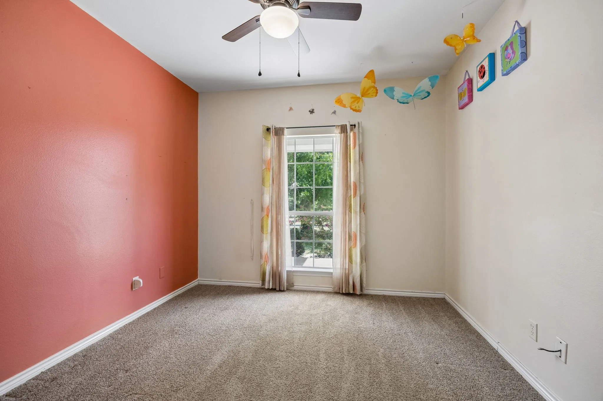 Single Family Residence For Sale in Kaufman County , 15175 Markout Central, Forney, Texas 75126, 6 Bedroom, 5 Bathroom, Garage spaces, 4,663 Sqft, built in 1999, mls#21339940, Real Estate Agent in Forney, Homes For Sale in Kaufman county, Homes For Sale in Forney, Realtor in Forney Texas, Real Estate Brokerage Independent Realty Texas, Luminita Cordes Realtor