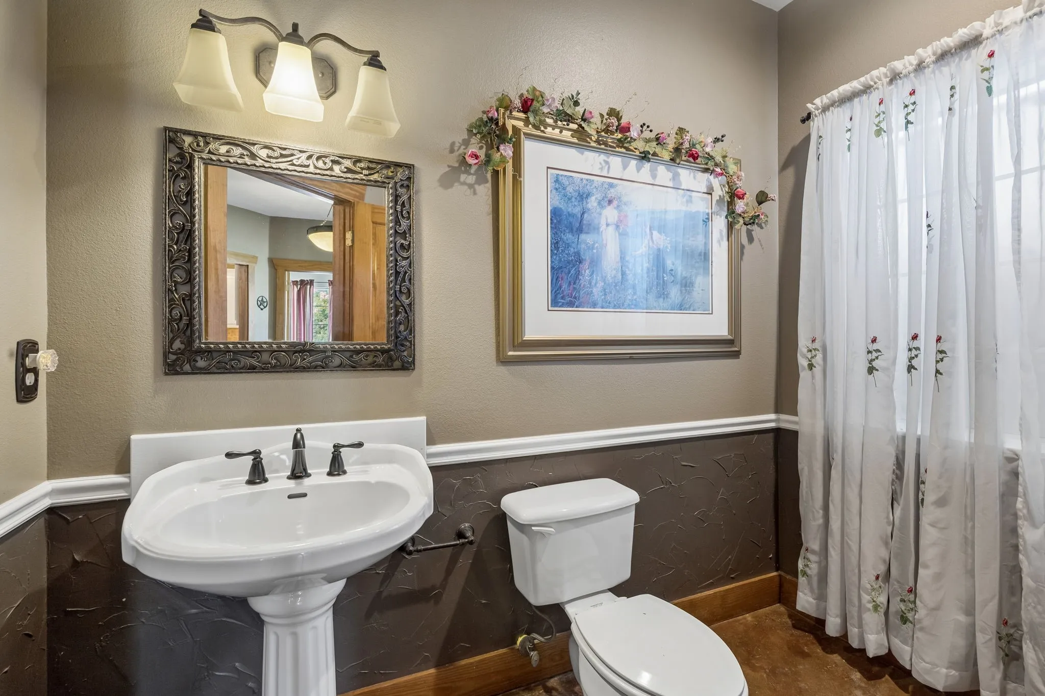 Single Family Residence For Sale in Kaufman County , 15175 Markout Central, Forney, Texas 75126, 6 Bedroom, 5 Bathroom, Garage spaces, 4,663 Sqft, built in 1999, mls#21339940, Real Estate Agent in Forney, Homes For Sale in Kaufman county, Homes For Sale in Forney, Realtor in Forney Texas, Real Estate Brokerage Independent Realty Texas, Luminita Cordes Realtor