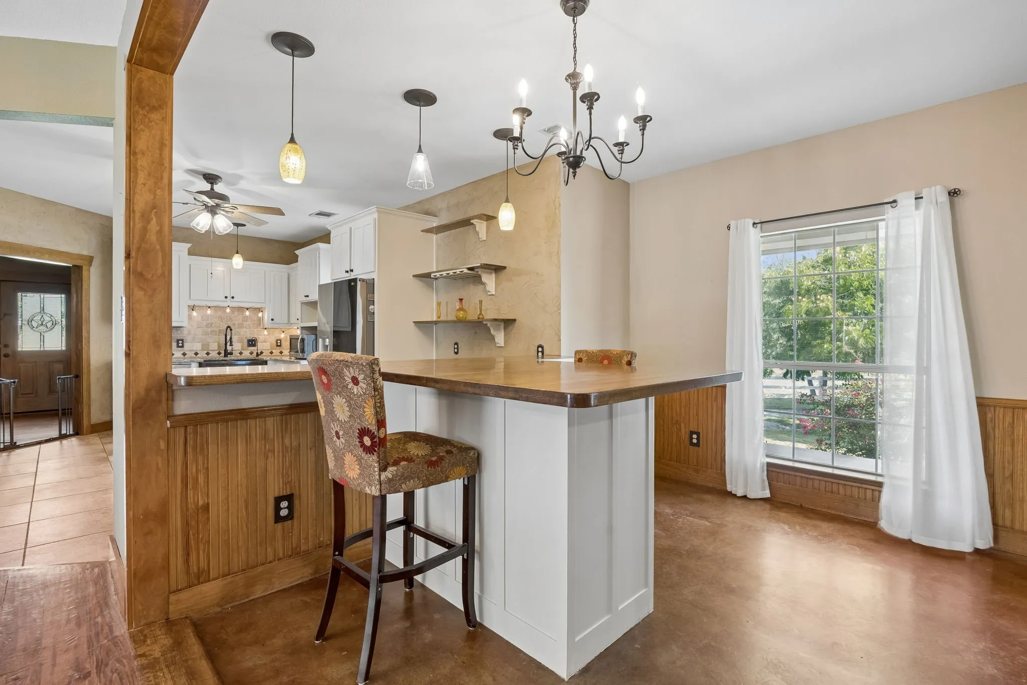 Single Family Residence For Sale in Kaufman County , 15175 Markout Central, Forney, Texas 75126, 6 Bedroom, 5 Bathroom, Garage spaces, 4,663 Sqft, built in 1999, mls#21339940, Real Estate Agent in Forney, Homes For Sale in Kaufman county, Homes For Sale in Forney, Realtor in Forney Texas, Real Estate Brokerage Independent Realty Texas, Luminita Cordes Realtor
