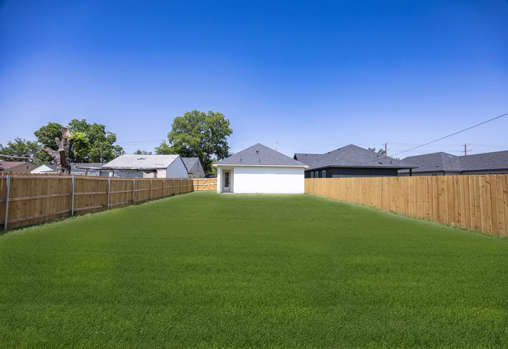 Single Family Residence For Sale in Tarrant County , 903 S Ayers Avenue, Fort Worth, Texas 76103, 4 Bedroom, 2 Bathroom, 2 Garage spaces, 1,690 Sqft, built in 2026, mls#21340499, Real Estate Agent in Fort Worth, Homes For Sale in Tarrant county, Homes For Sale in Fort Worth, Realtor in Fort Worth Texas, Real Estate Brokerage Independent Realty Texas, Luminita Cordes Realtor
