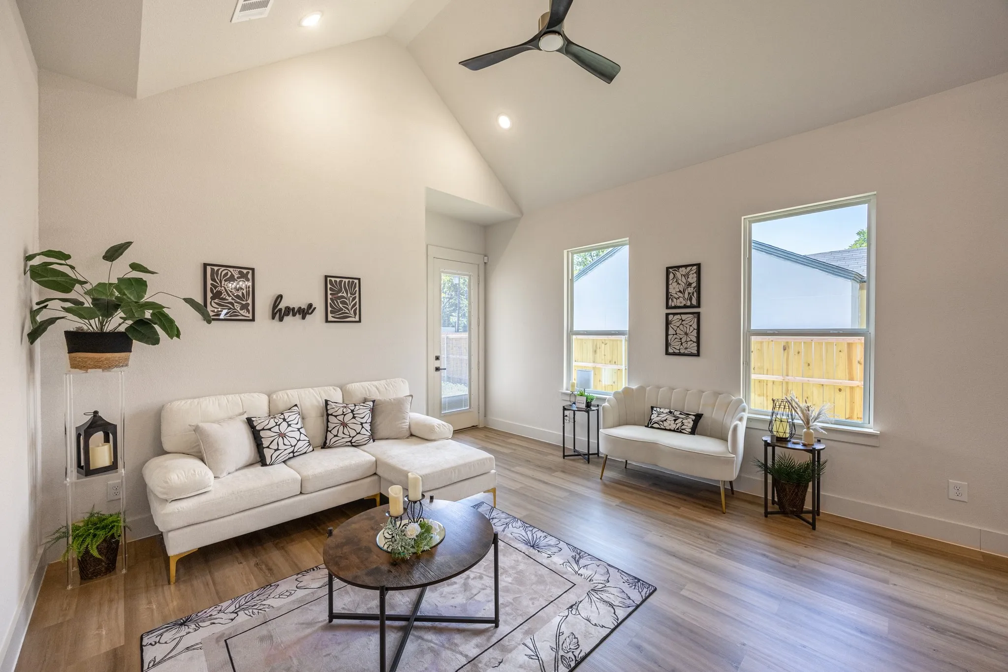 Single Family Residence For Sale in Tarrant County , 903 S Ayers Avenue, Fort Worth, Texas 76103, 4 Bedroom, 2 Bathroom, 2 Garage spaces, 1,690 Sqft, built in 2026, mls#21340499, Real Estate Agent in Fort Worth, Homes For Sale in Tarrant county, Homes For Sale in Fort Worth, Realtor in Fort Worth Texas, Real Estate Brokerage Independent Realty Texas, Luminita Cordes Realtor