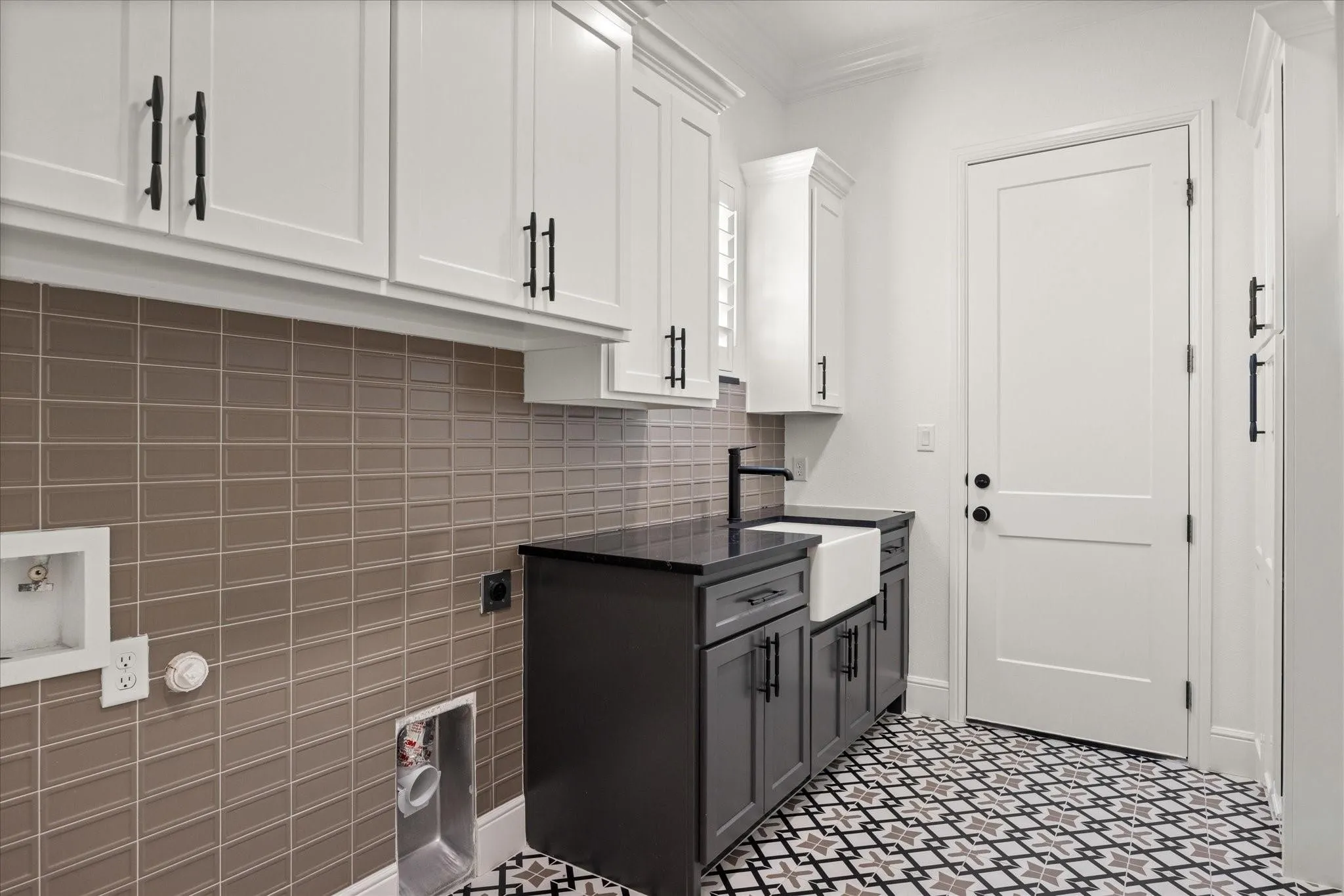 Single Family Residence For Rent in Hood County , 1001 Quarry Court, Granbury, Texas 76048, 4 Bedrooms, 3 Bathrooms, 3 Garage spaces, 3,036 Sqft, built in 2022, Price $3,800, mls#21335641, Real Estate Agent in Granbury, Homes For Rent in Hood county, Homes For Rent in Granbury, Realtor in Granbury Texas, Real Estate Brokerage Independent Realty Texas, Luminita Cordes Realtor