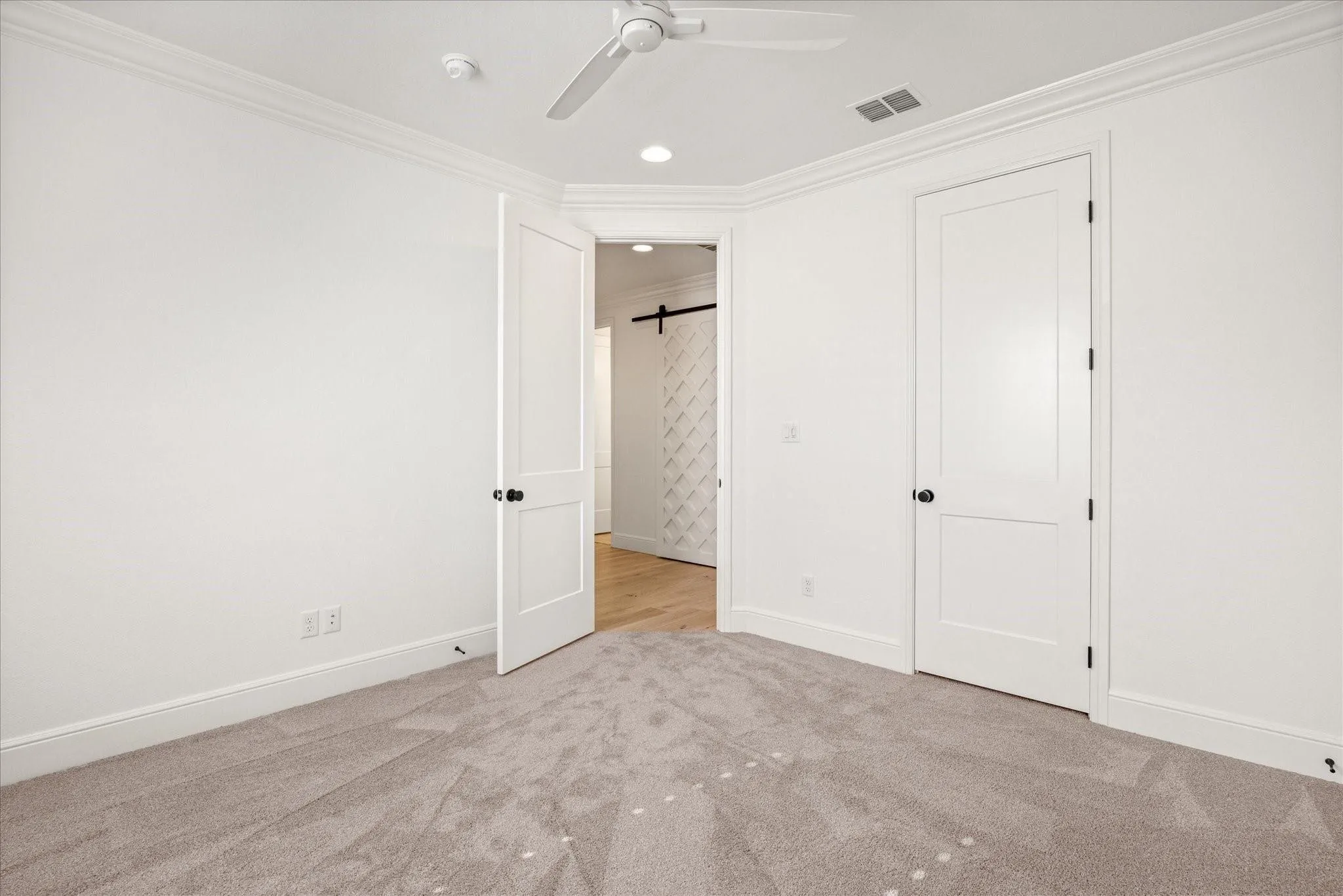 Single Family Residence For Rent in Hood County , 1001 Quarry Court, Granbury, Texas 76048, 4 Bedrooms, 3 Bathrooms, 3 Garage spaces, 3,036 Sqft, built in 2022, Price $3,800, mls#21335641, Real Estate Agent in Granbury, Homes For Rent in Hood county, Homes For Rent in Granbury, Realtor in Granbury Texas, Real Estate Brokerage Independent Realty Texas, Luminita Cordes Realtor