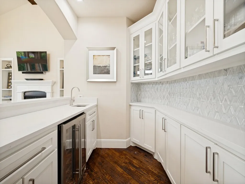 Single Family Residence For Sale in Denton County , 2350 Crest Pointe Place, Frisco, Texas 75034, 5 Bedroom, 4 Bathroom, 2 Garage spaces, 4,863 Sqft, built in 2014, mls#21329998, Real Estate Agent in Frisco, Homes For Sale in Denton county, Homes For Sale in Frisco, Realtor in Frisco Texas, Real Estate Brokerage Independent Realty Texas, Luminita Cordes Realtor