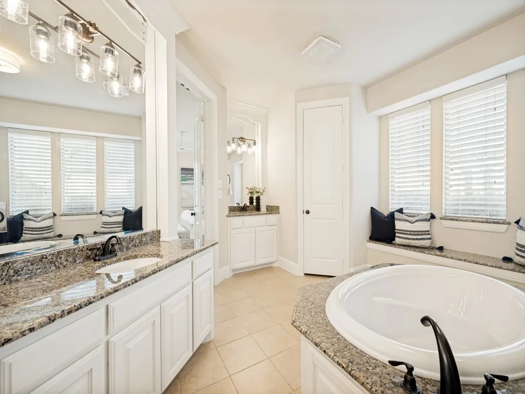Single Family Residence For Sale in Denton County , 2350 Crest Pointe Place, Frisco, Texas 75034, 5 Bedroom, 4 Bathroom, 2 Garage spaces, 4,863 Sqft, built in 2014, mls#21329998, Real Estate Agent in Frisco, Homes For Sale in Denton county, Homes For Sale in Frisco, Realtor in Frisco Texas, Real Estate Brokerage Independent Realty Texas, Luminita Cordes Realtor