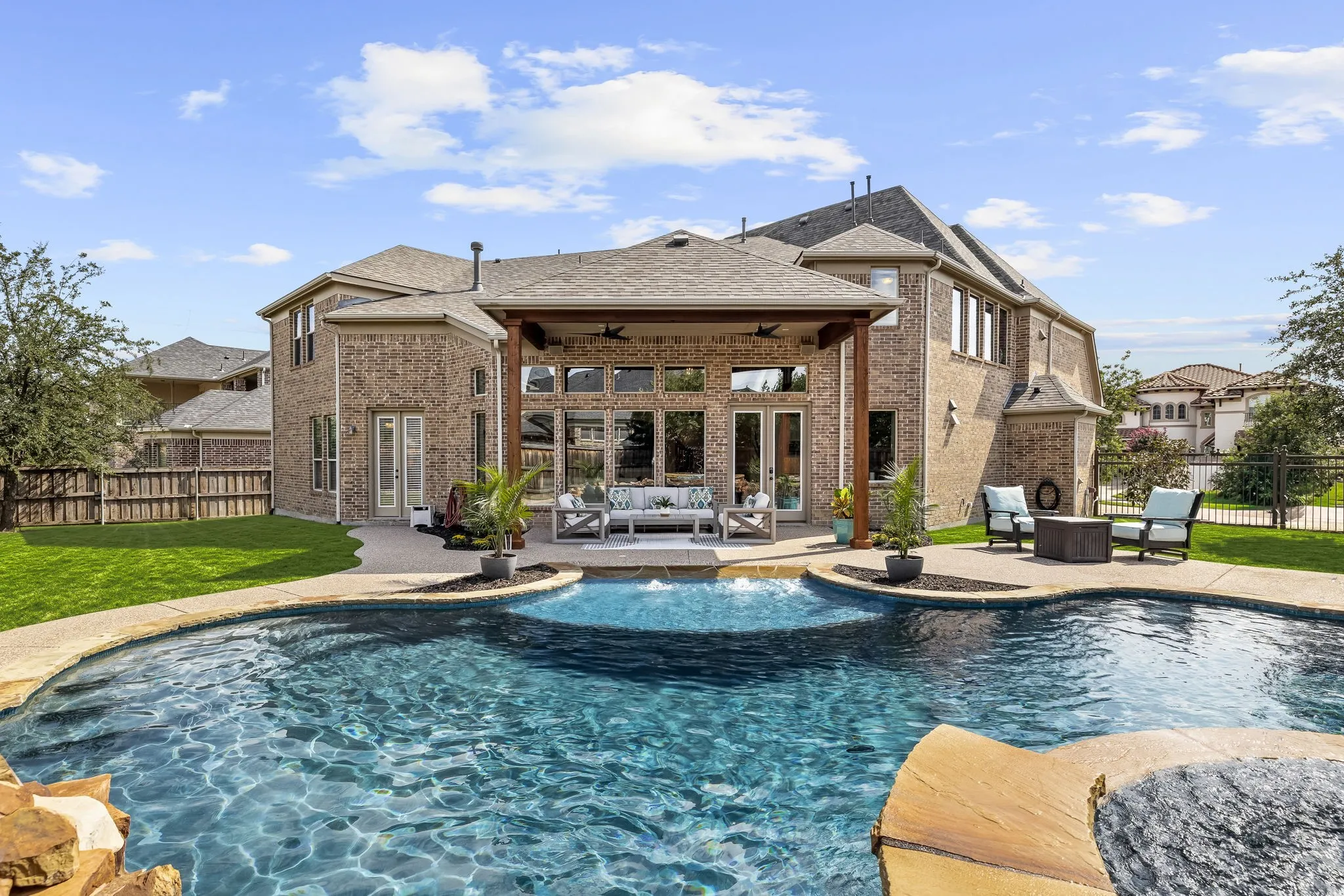 Single Family Residence For Sale in Denton County , 2350 Crest Pointe Place, Frisco, Texas 75034, 5 Bedroom, 4 Bathroom, 2 Garage spaces, 4,863 Sqft, built in 2014, mls#21329998, Real Estate Agent in Frisco, Homes For Sale in Denton county, Homes For Sale in Frisco, Realtor in Frisco Texas, Real Estate Brokerage Independent Realty Texas, Luminita Cordes Realtor