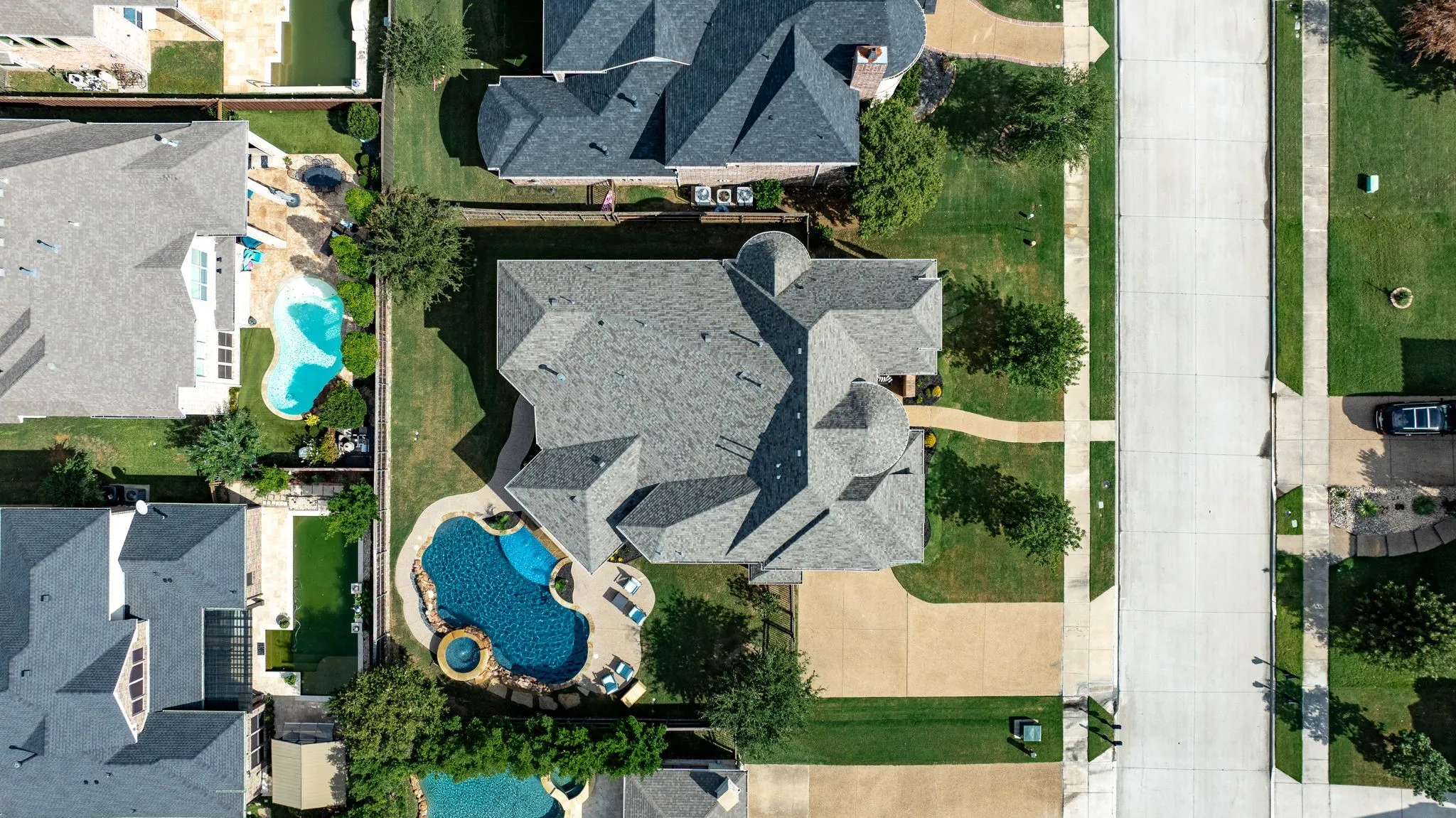 Single Family Residence For Sale in Denton County , 2350 Crest Pointe Place, Frisco, Texas 75034, 5 Bedroom, 4 Bathroom, 2 Garage spaces, 4,863 Sqft, built in 2014, mls#21329998, Real Estate Agent in Frisco, Homes For Sale in Denton county, Homes For Sale in Frisco, Realtor in Frisco Texas, Real Estate Brokerage Independent Realty Texas, Luminita Cordes Realtor
