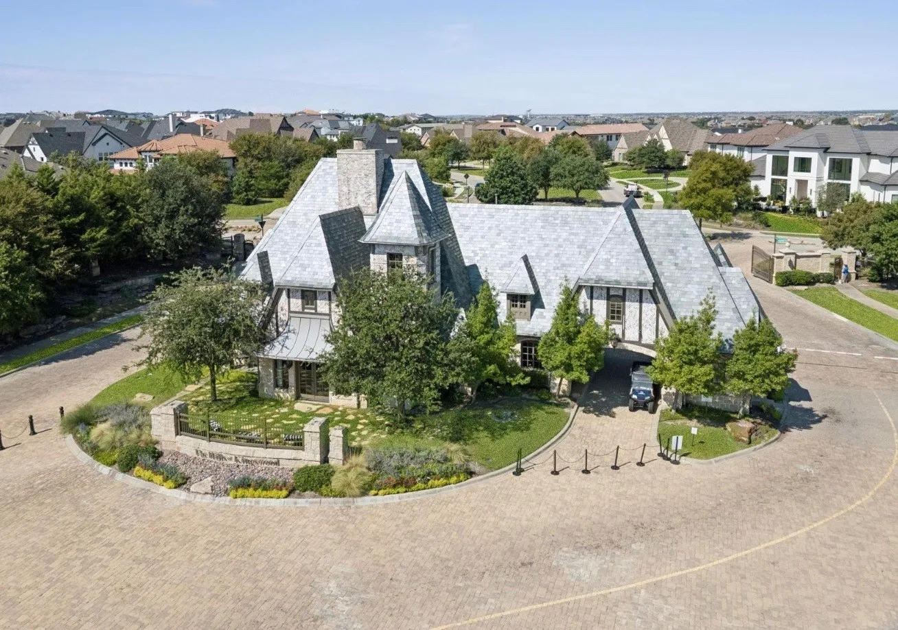 Single Family Residence For Sale in Denton County , 2350 Crest Pointe Place, Frisco, Texas 75034, 5 Bedroom, 4 Bathroom, 2 Garage spaces, 4,863 Sqft, built in 2014, mls#21329998, Real Estate Agent in Frisco, Homes For Sale in Denton county, Homes For Sale in Frisco, Realtor in Frisco Texas, Real Estate Brokerage Independent Realty Texas, Luminita Cordes Realtor