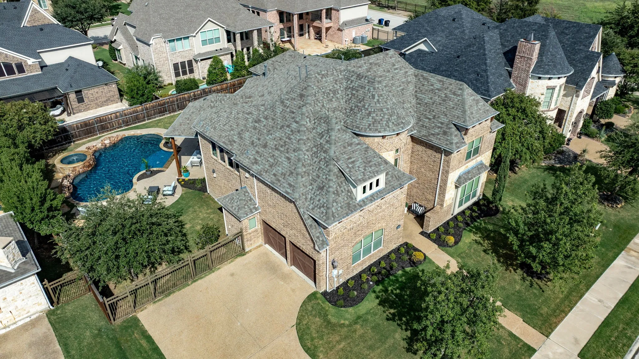 Single Family Residence For Sale in Denton County , 2350 Crest Pointe Place, Frisco, Texas 75034, 5 Bedroom, 4 Bathroom, 2 Garage spaces, 4,863 Sqft, built in 2014, mls#21329998, Real Estate Agent in Frisco, Homes For Sale in Denton county, Homes For Sale in Frisco, Realtor in Frisco Texas, Real Estate Brokerage Independent Realty Texas, Luminita Cordes Realtor
