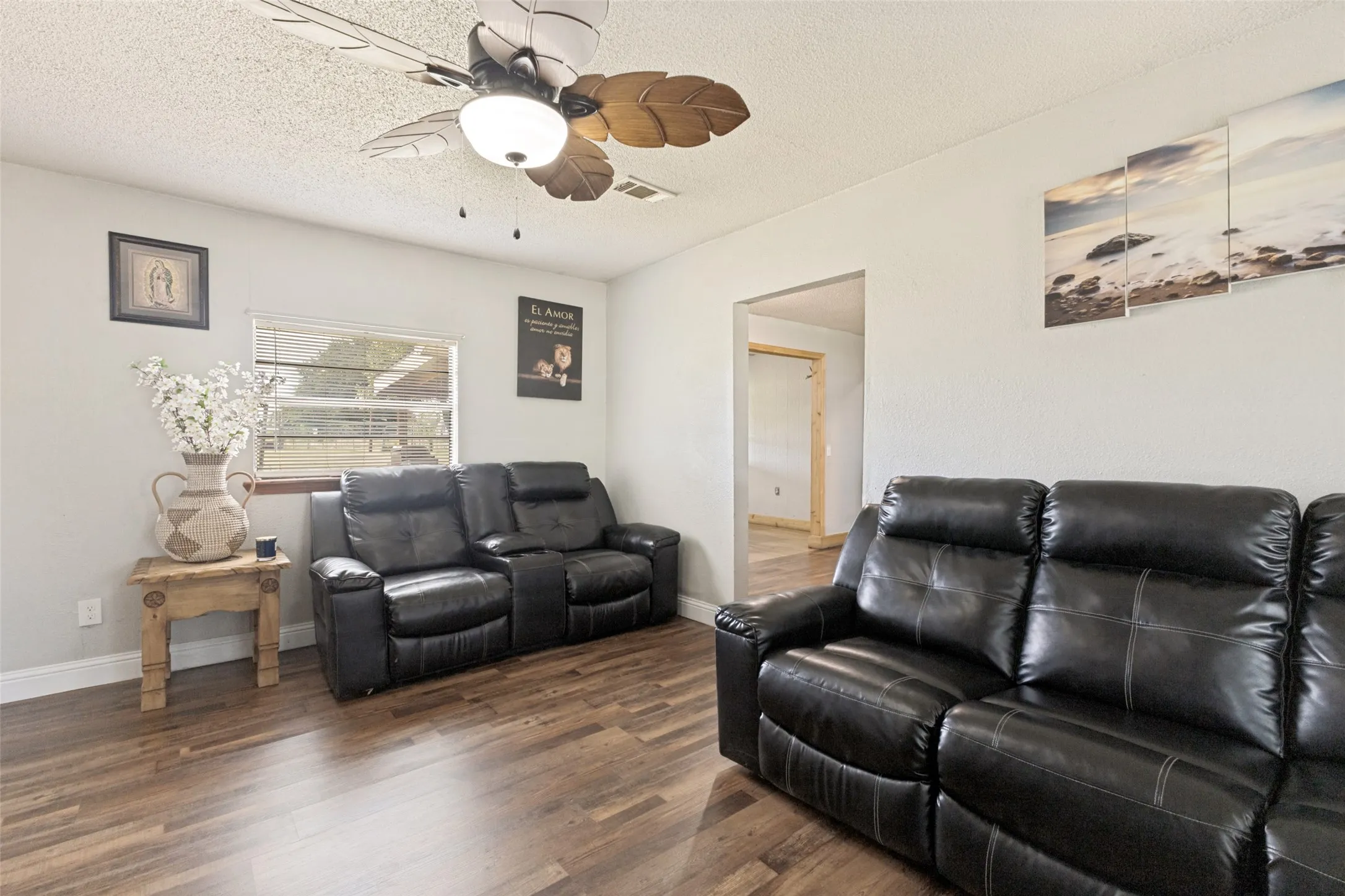 Single Family Residence For Sale in Kaufman County , 7400 County Road 131A, Terrell, Texas 75161, 4 Bedroom, 2 Bathroom, 2 Garage spaces, 1,604 Sqft, built in 1971, mls#21333457, Real Estate Agent in Terrell, Homes For Sale in Kaufman county, Homes For Sale in Terrell, Realtor in Terrell Texas, Real Estate Brokerage Independent Realty Texas, Luminita Cordes Realtor