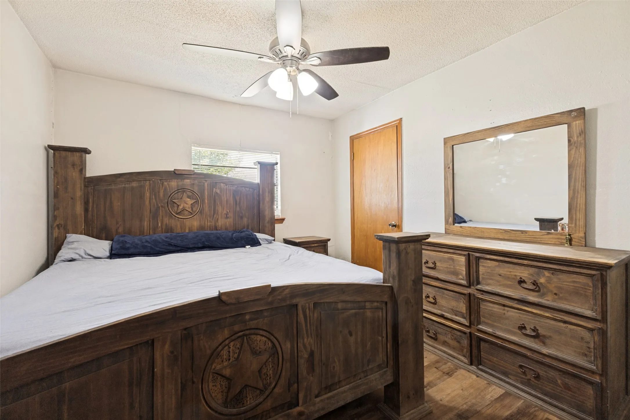 Single Family Residence For Sale in Kaufman County , 7400 County Road 131A, Terrell, Texas 75161, 4 Bedroom, 2 Bathroom, 2 Garage spaces, 1,604 Sqft, built in 1971, mls#21333457, Real Estate Agent in Terrell, Homes For Sale in Kaufman county, Homes For Sale in Terrell, Realtor in Terrell Texas, Real Estate Brokerage Independent Realty Texas, Luminita Cordes Realtor