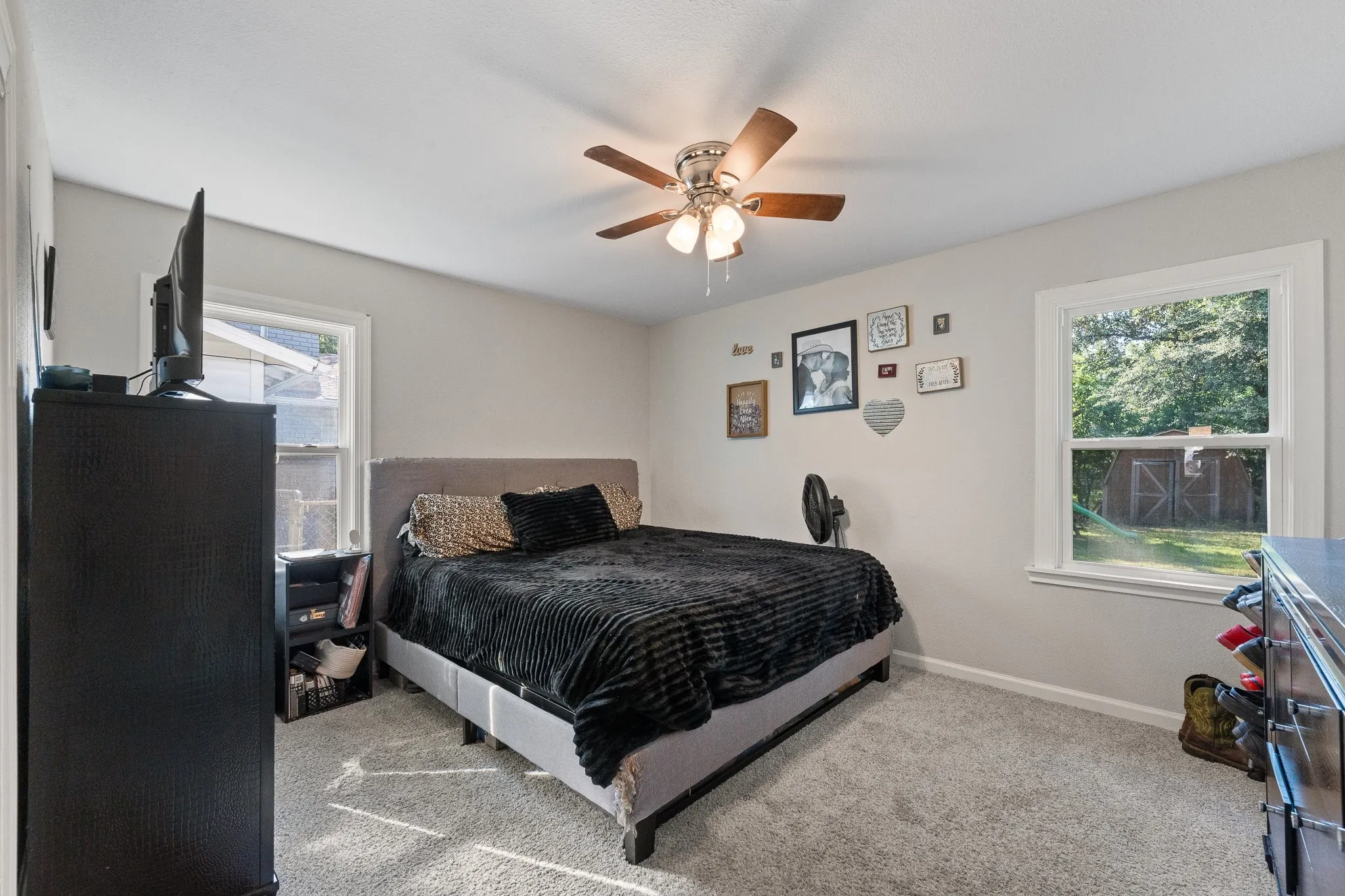 Single Family Residence For Sale in Johnson County , 809 Phillips Street, Cleburne, Texas 76033, 3 Bedroom, 1 Bathroom, Garage spaces, 1,188 Sqft, built in 1960, mls#21340421, Real Estate Agent in Cleburne, Homes For Sale in Johnson county, Homes For Sale in Cleburne, Realtor in Cleburne Texas, Real Estate Brokerage Independent Realty Texas, Luminita Cordes Realtor