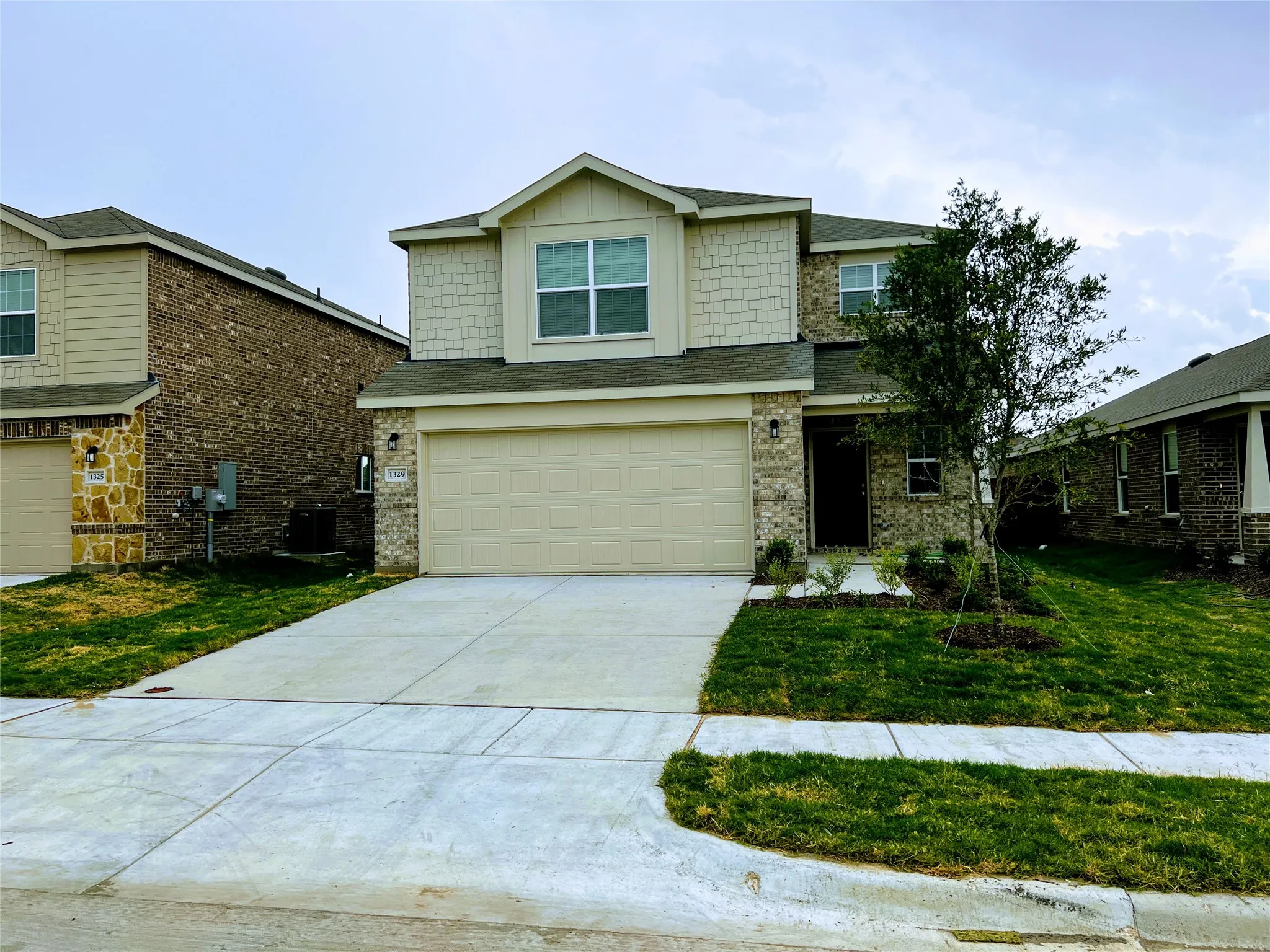 Single Family Residence For Sale in Kaufman County , 1315 Panorama Drive, Forney, Texas 75126, 4 Bedrooms, 3 Bathrooms, 2 Garage spaces, 2,032 Sqft, built in 2022, Price $279,990, mls#21340563, Real Estate Agent in Forney, Homes For Sale in Kaufman county, Homes For Sale in Forney, Realtor in Forney Texas, Real Estate Brokerage Independent Realty Texas, Luminita Cordes Realtor