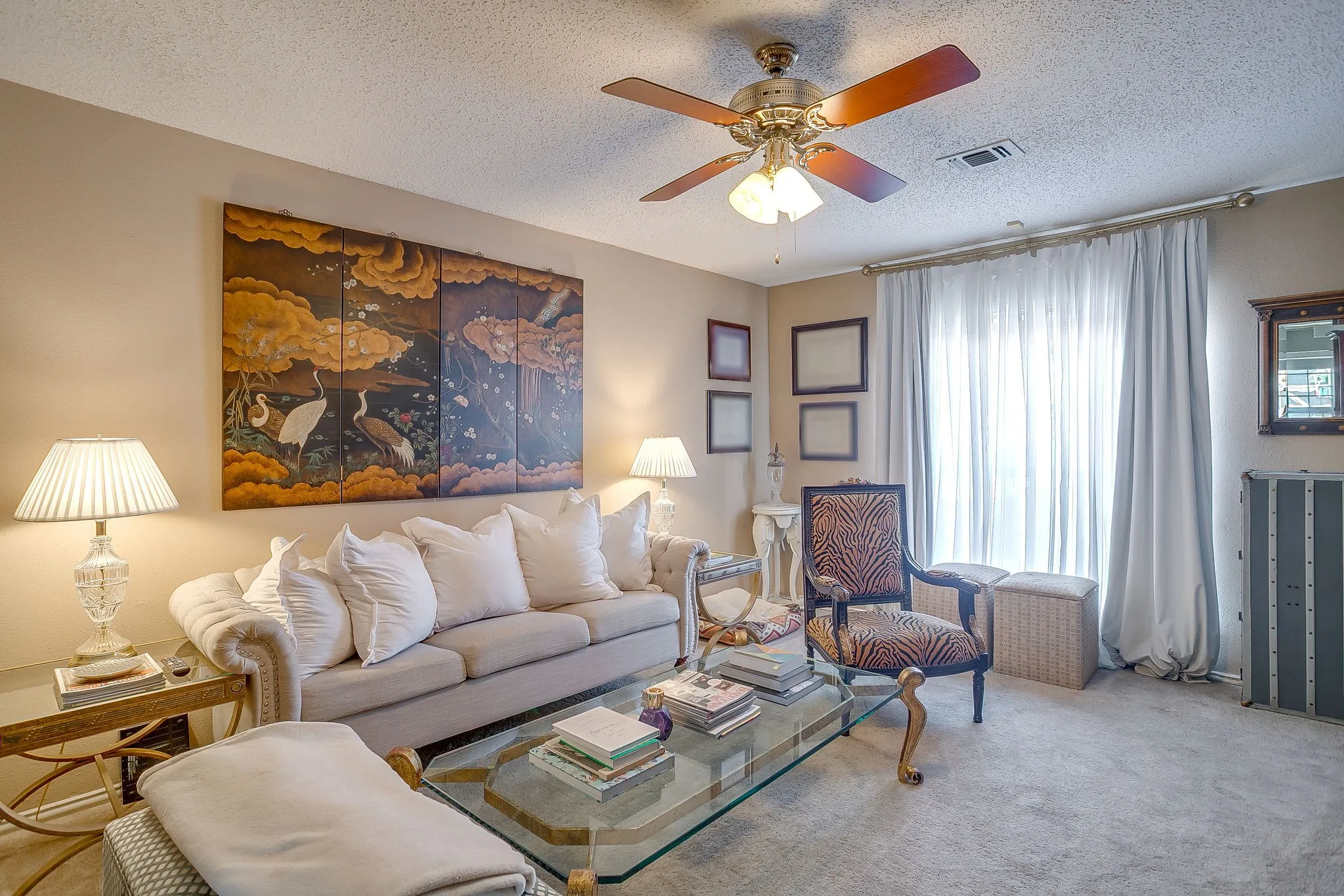 Condominium For Sale in Tarrant County , 937 Roaring Springs Road, Fort Worth, Texas 76114, 2 Bedroom, 2 Bathroom, Garage spaces, 1,042 Sqft, built in 1970, mls#21338527, Real Estate Agent in Fort Worth, Homes For Sale in Tarrant county, Homes For Sale in Fort Worth, Realtor in Fort Worth Texas, Real Estate Brokerage Independent Realty Texas, Luminita Cordes Realtor