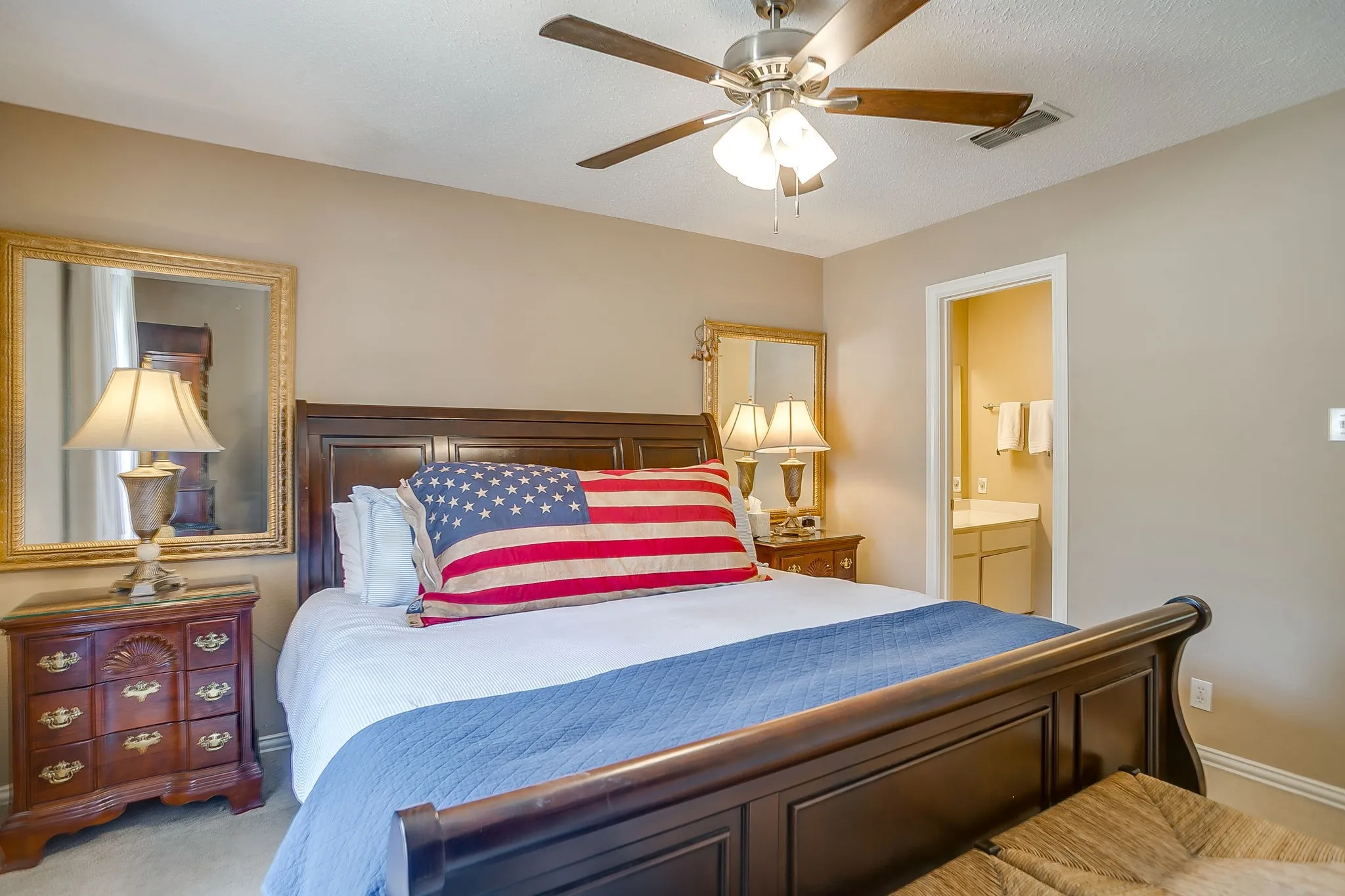 Condominium For Sale in Tarrant County , 937 Roaring Springs Road, Fort Worth, Texas 76114, 2 Bedroom, 2 Bathroom, Garage spaces, 1,042 Sqft, built in 1970, mls#21338527, Real Estate Agent in Fort Worth, Homes For Sale in Tarrant county, Homes For Sale in Fort Worth, Realtor in Fort Worth Texas, Real Estate Brokerage Independent Realty Texas, Luminita Cordes Realtor