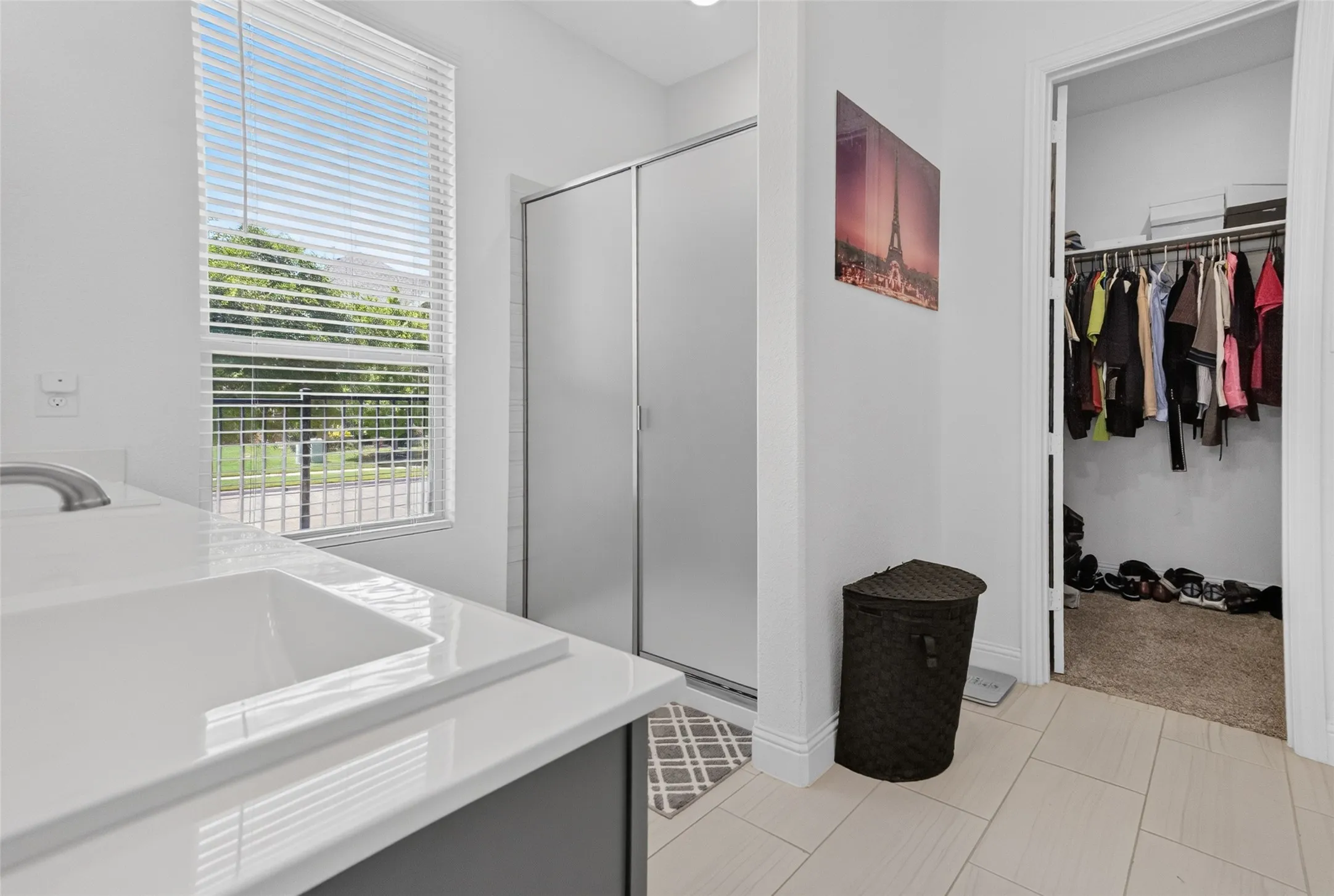 Single Family Residence For Sale in Tarrant County , 7223 Fallen Crest Lane, Arlington, Texas 76001, 3 Bedroom, 3 Bathroom, 2 Garage spaces, 2,268 Sqft, built in 2020, mls#21339514, Real Estate Agent in Arlington, Homes For Sale in Tarrant county, Homes For Sale in Arlington, Realtor in Arlington Texas, Real Estate Brokerage Independent Realty Texas, Luminita Cordes Realtor