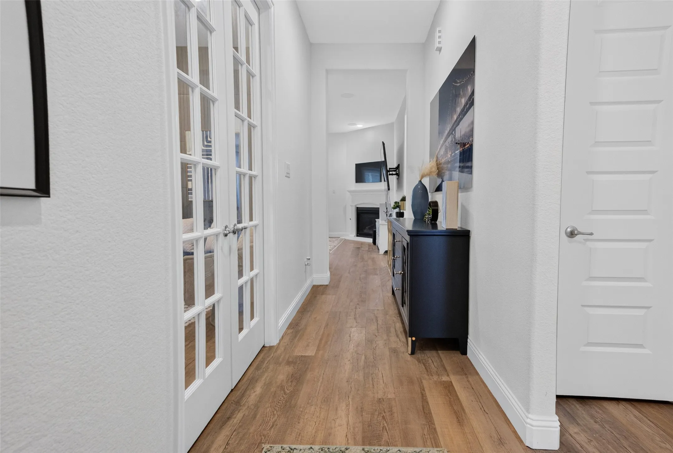 Single Family Residence For Sale in Tarrant County , 7223 Fallen Crest Lane, Arlington, Texas 76001, 3 Bedroom, 3 Bathroom, 2 Garage spaces, 2,268 Sqft, built in 2020, mls#21339514, Real Estate Agent in Arlington, Homes For Sale in Tarrant county, Homes For Sale in Arlington, Realtor in Arlington Texas, Real Estate Brokerage Independent Realty Texas, Luminita Cordes Realtor