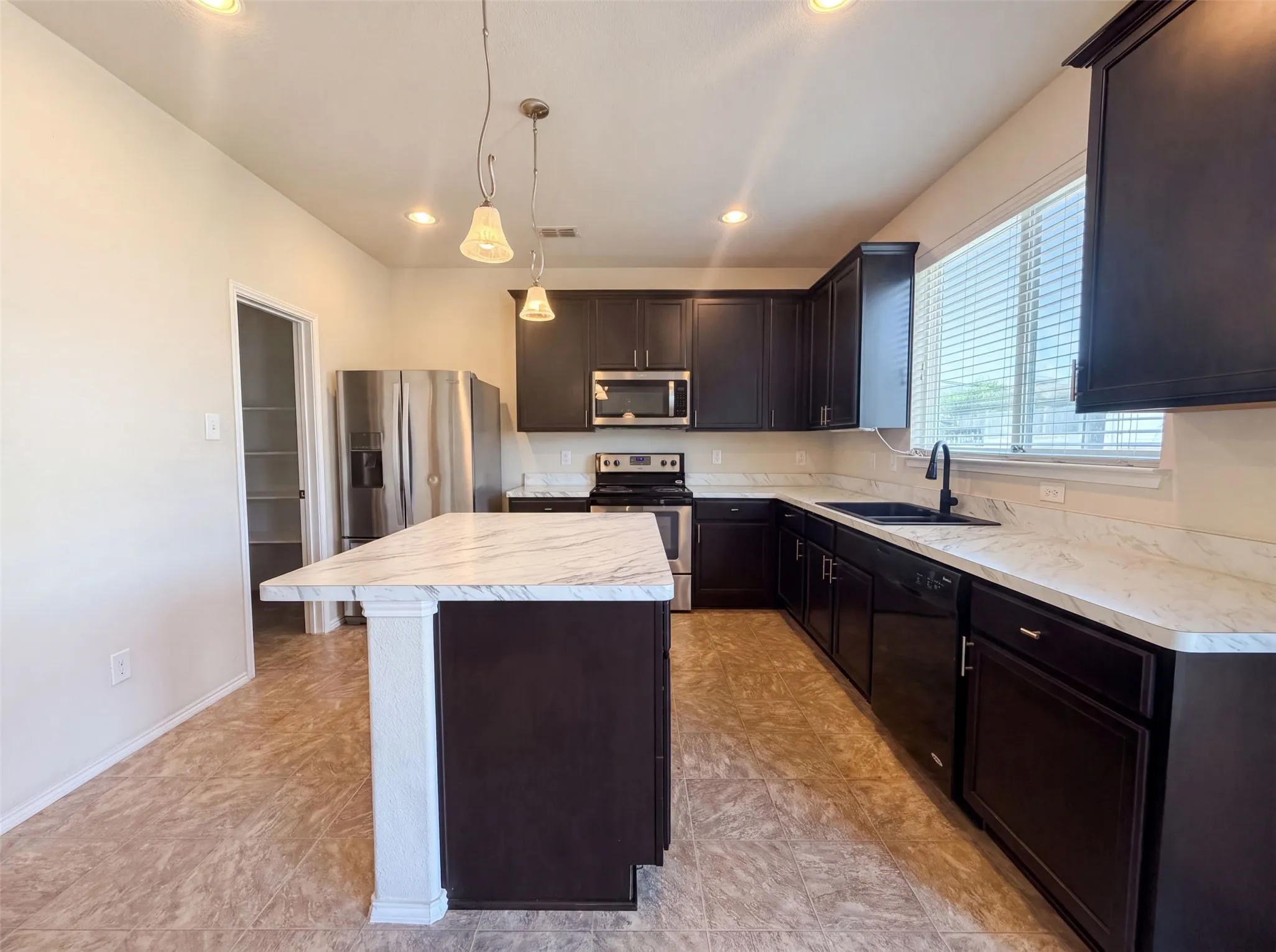 Single Family Residence For Sale in Denton County , 9201 Benevolent Court, Providence Village, Texas 76227, 4 Bedroom, 3 Bathroom, 2 Garage spaces, 2,335 Sqft, built in 2016, mls#21340582, Real Estate Agent in Providence Village, Homes For Sale in Denton county, Homes For Sale in Providence Village, Realtor in Providence Village Texas, Real Estate Brokerage Independent Realty Texas, Luminita Cordes Realtor