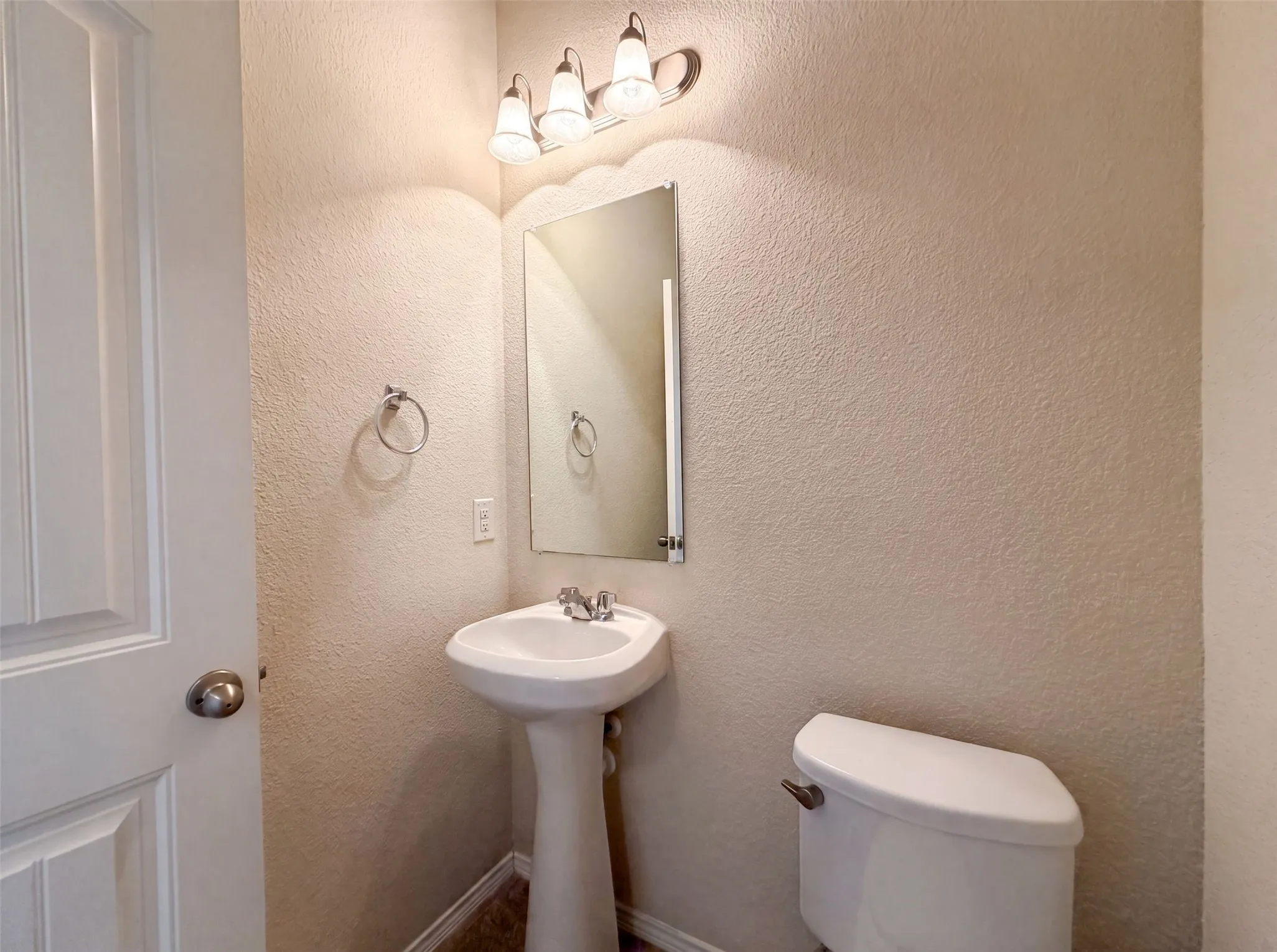 Single Family Residence For Sale in Denton County , 9201 Benevolent Court, Providence Village, Texas 76227, 4 Bedroom, 3 Bathroom, 2 Garage spaces, 2,335 Sqft, built in 2016, mls#21340582, Real Estate Agent in Providence Village, Homes For Sale in Denton county, Homes For Sale in Providence Village, Realtor in Providence Village Texas, Real Estate Brokerage Independent Realty Texas, Luminita Cordes Realtor