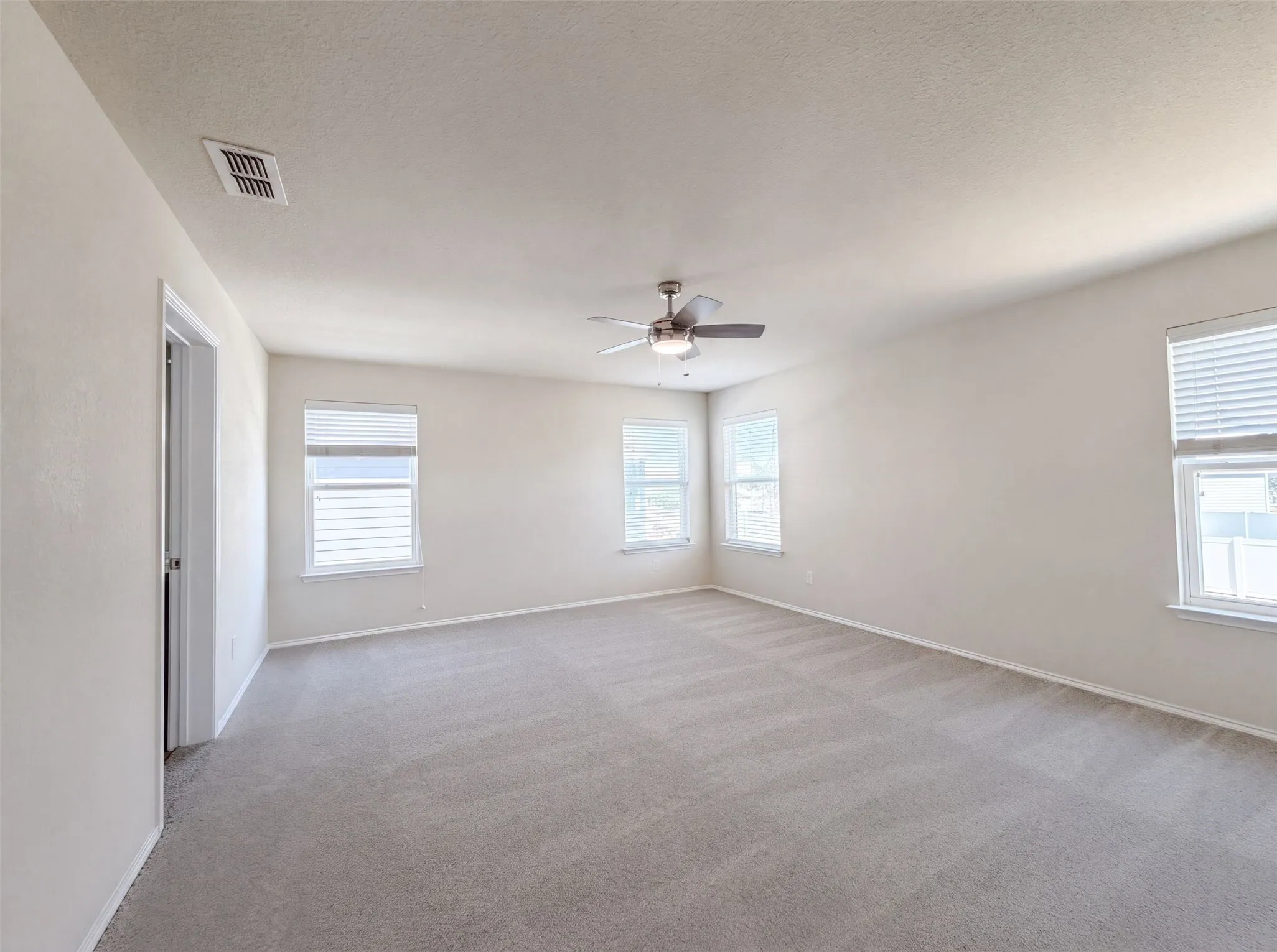 Single Family Residence For Sale in Denton County , 9201 Benevolent Court, Providence Village, Texas 76227, 4 Bedroom, 3 Bathroom, 2 Garage spaces, 2,335 Sqft, built in 2016, mls#21340582, Real Estate Agent in Providence Village, Homes For Sale in Denton county, Homes For Sale in Providence Village, Realtor in Providence Village Texas, Real Estate Brokerage Independent Realty Texas, Luminita Cordes Realtor