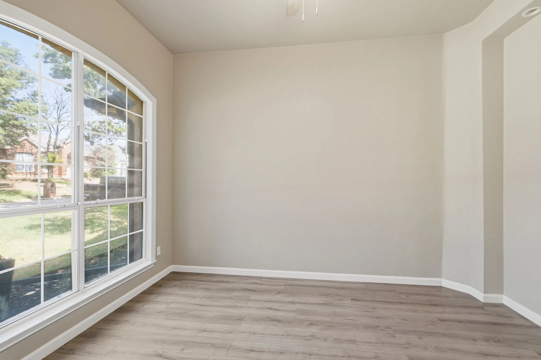 Study w/Glass Door!