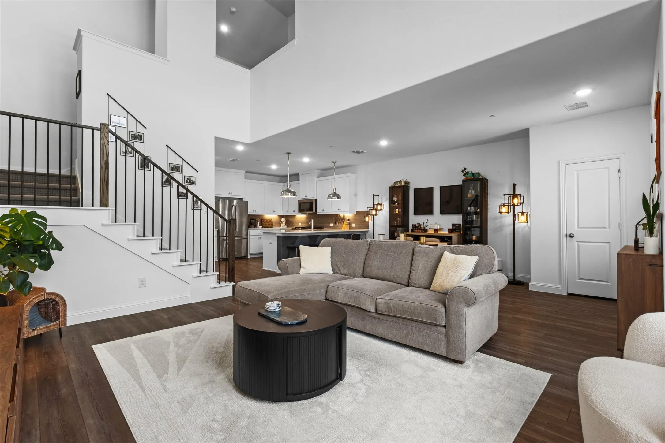 Townhouse For Sale in Denton County , 3672 Dutchess Drive, Frisco, Texas 75034, 2 Bedroom, 3 Bathroom, 2 Garage spaces, 1,842 Sqft, built in 2020, Price $455,000, mls#21340207, Real Estate Agent in Frisco, Homes For Sale in Denton county, Homes For Sale in Frisco, Realtor in Frisco Texas, Real Estate Brokerage Independent Realty Texas, Luminita Cordes Realtor