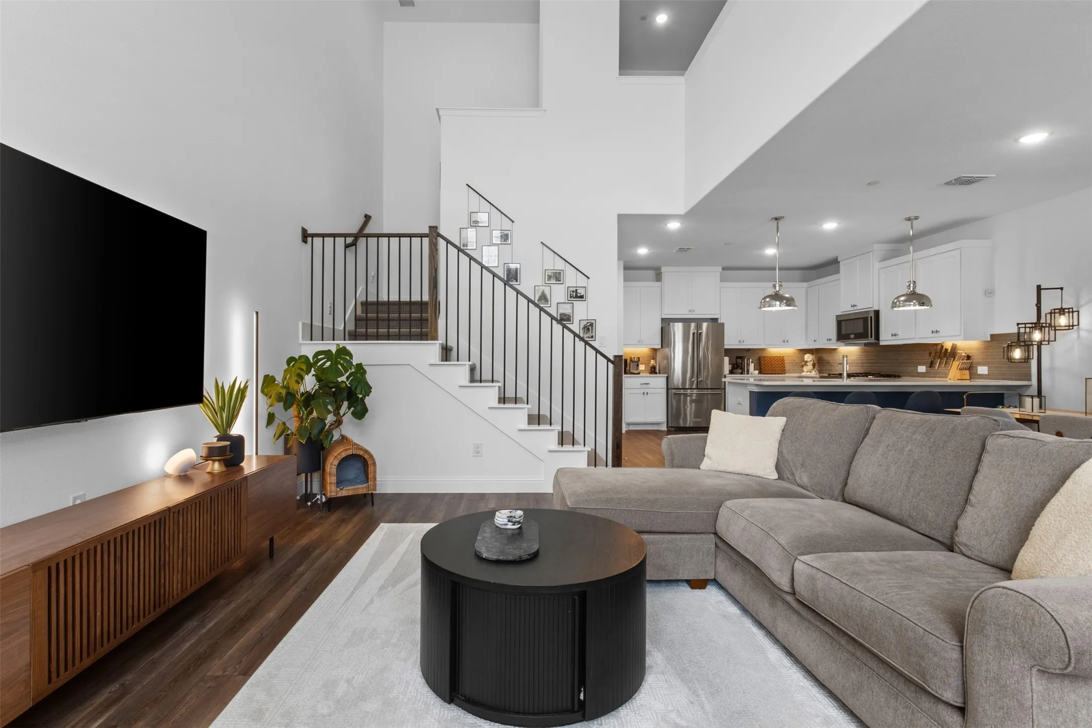 Townhouse For Sale in Denton County , 3672 Dutchess Drive, Frisco, Texas 75034, 2 Bedroom, 3 Bathroom, 2 Garage spaces, 1,842 Sqft, built in 2020, Price $455,000, mls#21340207, Real Estate Agent in Frisco, Homes For Sale in Denton county, Homes For Sale in Frisco, Realtor in Frisco Texas, Real Estate Brokerage Independent Realty Texas, Luminita Cordes Realtor