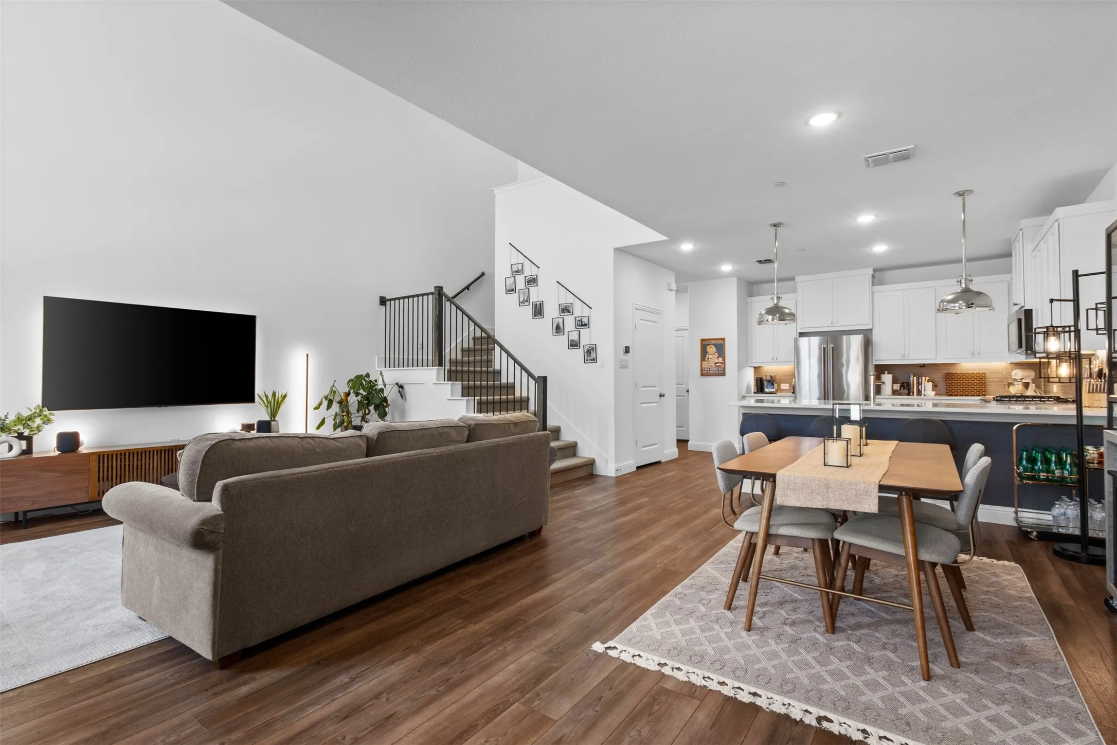 Townhouse For Sale in Denton County , 3672 Dutchess Drive, Frisco, Texas 75034, 2 Bedroom, 3 Bathroom, 2 Garage spaces, 1,842 Sqft, built in 2020, Price $455,000, mls#21340207, Real Estate Agent in Frisco, Homes For Sale in Denton county, Homes For Sale in Frisco, Realtor in Frisco Texas, Real Estate Brokerage Independent Realty Texas, Luminita Cordes Realtor
