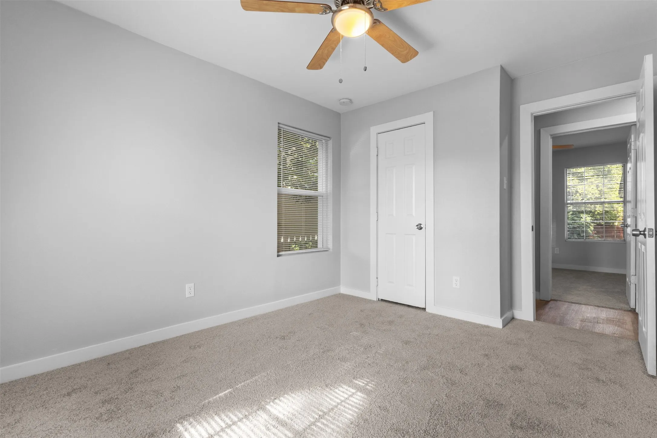Single Family Residence For Sale in Dallas County , 8719 Freeport Drive, Dallas, Texas 75228, 4 Bedroom, 2 Bathroom, Garage spaces, 1,240 Sqft, built in 1956, mls#21340594, Real Estate Agent in Dallas, Homes For Sale in Dallas county, Homes For Sale in Dallas, Realtor in Dallas Texas, Real Estate Brokerage Independent Realty Texas, Luminita Cordes Realtor