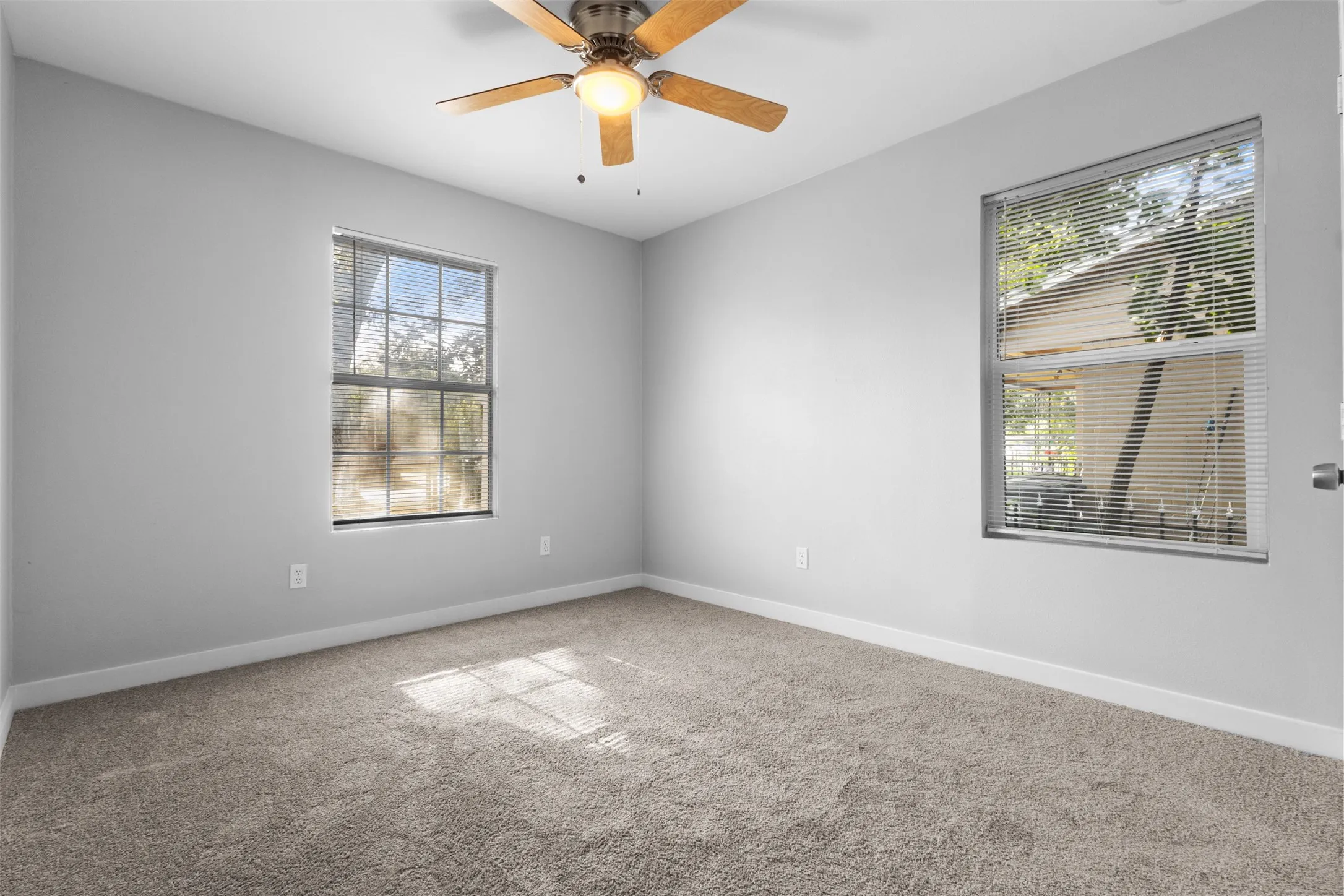 Single Family Residence For Sale in Dallas County , 8719 Freeport Drive, Dallas, Texas 75228, 4 Bedroom, 2 Bathroom, Garage spaces, 1,240 Sqft, built in 1956, mls#21340594, Real Estate Agent in Dallas, Homes For Sale in Dallas county, Homes For Sale in Dallas, Realtor in Dallas Texas, Real Estate Brokerage Independent Realty Texas, Luminita Cordes Realtor