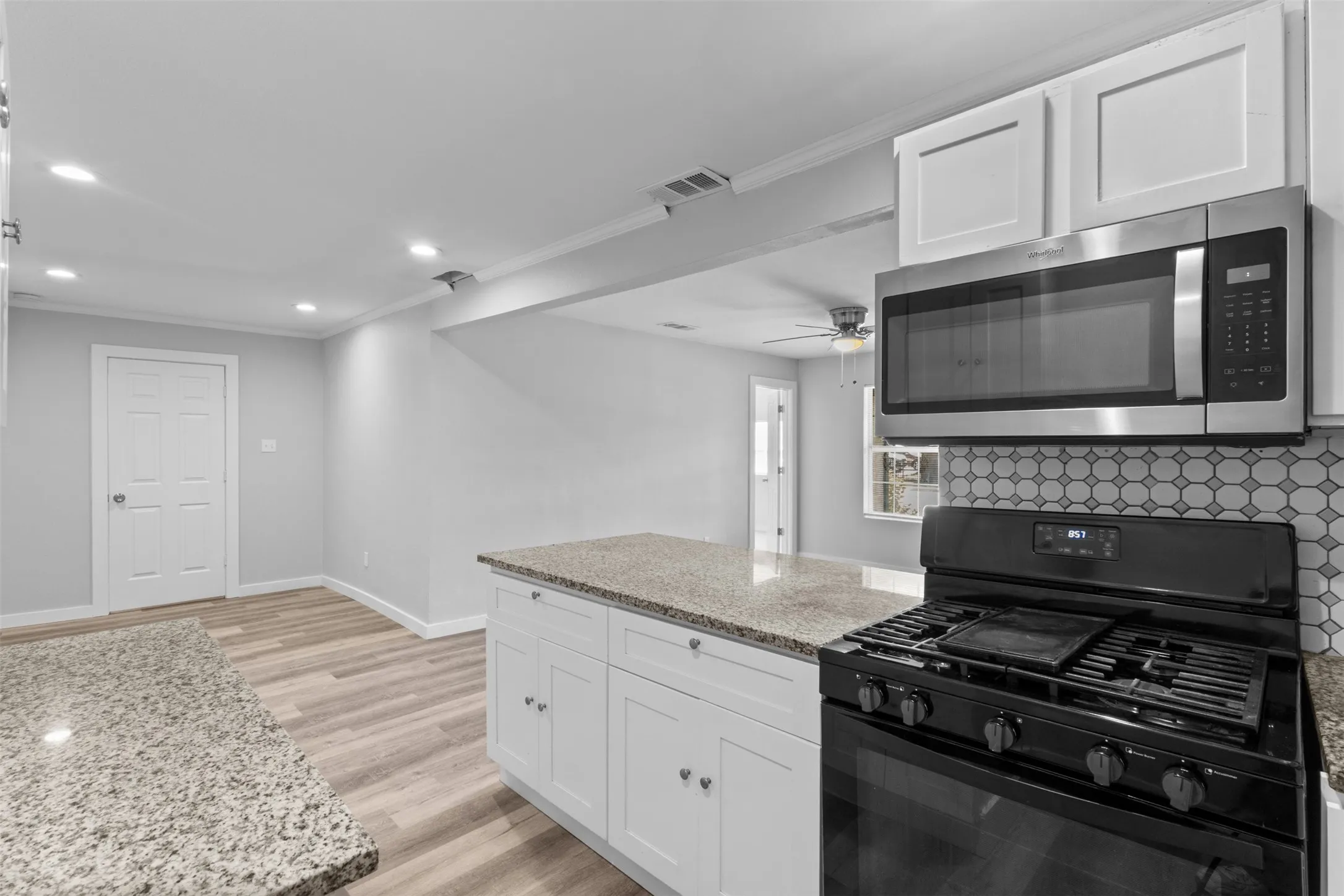Single Family Residence For Sale in Dallas County , 8719 Freeport Drive, Dallas, Texas 75228, 4 Bedroom, 2 Bathroom, Garage spaces, 1,240 Sqft, built in 1956, mls#21340594, Real Estate Agent in Dallas, Homes For Sale in Dallas county, Homes For Sale in Dallas, Realtor in Dallas Texas, Real Estate Brokerage Independent Realty Texas, Luminita Cordes Realtor