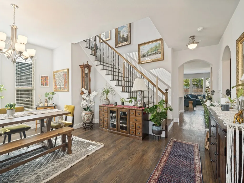 Single Family Residence For Sale in Collin County , 1103 Pheasant Crossing, Wylie, Texas 75098, 5 Bedroom, 4 Bathroom, 3 Garage spaces, 3,300 Sqft, built in 2020, mls#21338644, Real Estate Agent in Wylie, Homes For Sale in Collin county, Homes For Sale in Wylie, Realtor in Wylie Texas, Real Estate Brokerage Independent Realty Texas, Luminita Cordes Realtor