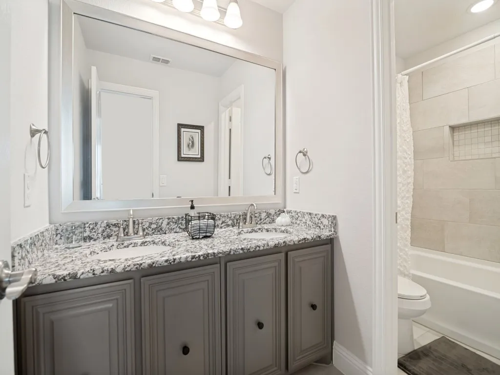 Single Family Residence For Sale in Collin County , 1103 Pheasant Crossing, Wylie, Texas 75098, 5 Bedroom, 4 Bathroom, 3 Garage spaces, 3,300 Sqft, built in 2020, mls#21338644, Real Estate Agent in Wylie, Homes For Sale in Collin county, Homes For Sale in Wylie, Realtor in Wylie Texas, Real Estate Brokerage Independent Realty Texas, Luminita Cordes Realtor