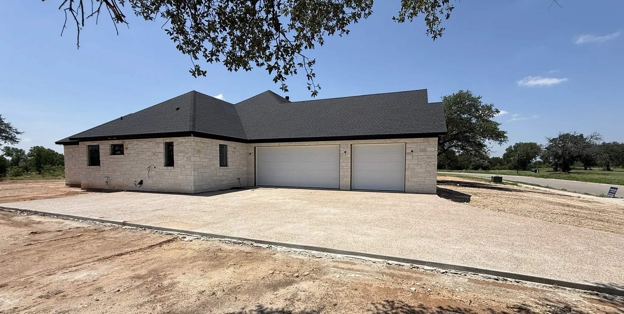 Single Family Residence For Sale in Mc Lennan County , 8105 Spicewood Springs Road, Waco, Texas 76633, 4 Bedroom, 4 Bathroom, 3 Garage spaces, 2,892 Sqft, built in 2026, mls#21340206, Real Estate Agent in Waco, Homes For Sale in Mc Lennan county, Homes For Sale in Waco, Realtor in Waco Texas, Real Estate Brokerage Independent Realty Texas, Luminita Cordes Realtor