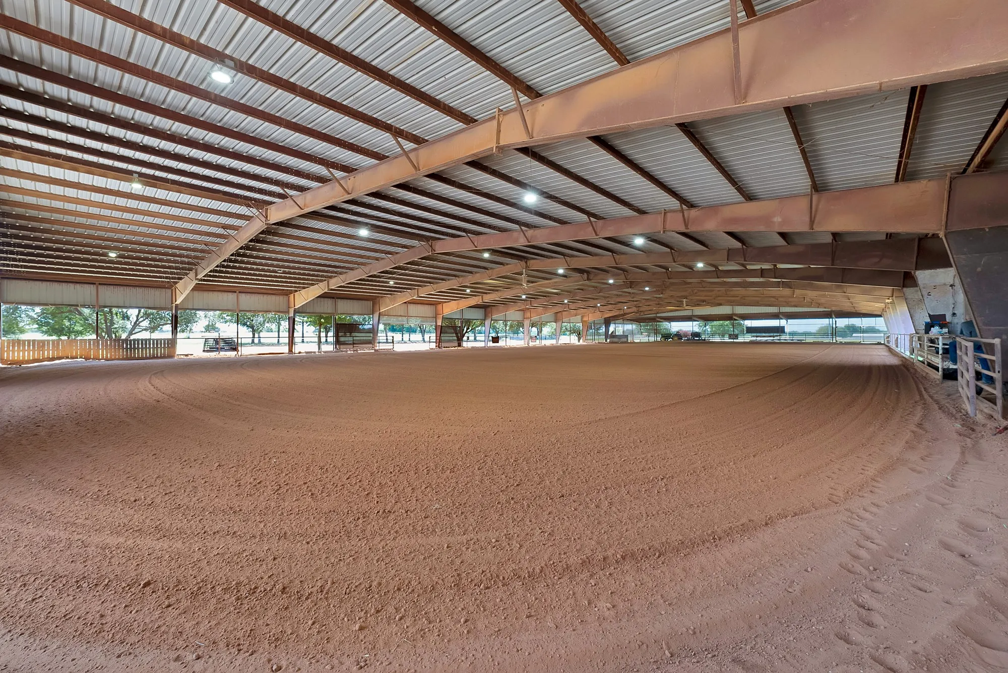 Farm For Sale in Grayson County , 15135 E Fm 922, Tioga, Texas 76271, 3 Bedroom, 2 Bathroom, 3 Garage spaces, 3,059 Sqft, built in 1999, mls#21325933, Real Estate Agent in Tioga, Homes For Sale in Grayson county, Homes For Sale in Tioga, Realtor in Tioga Texas, Real Estate Brokerage Independent Realty Texas, Luminita Cordes Realtor