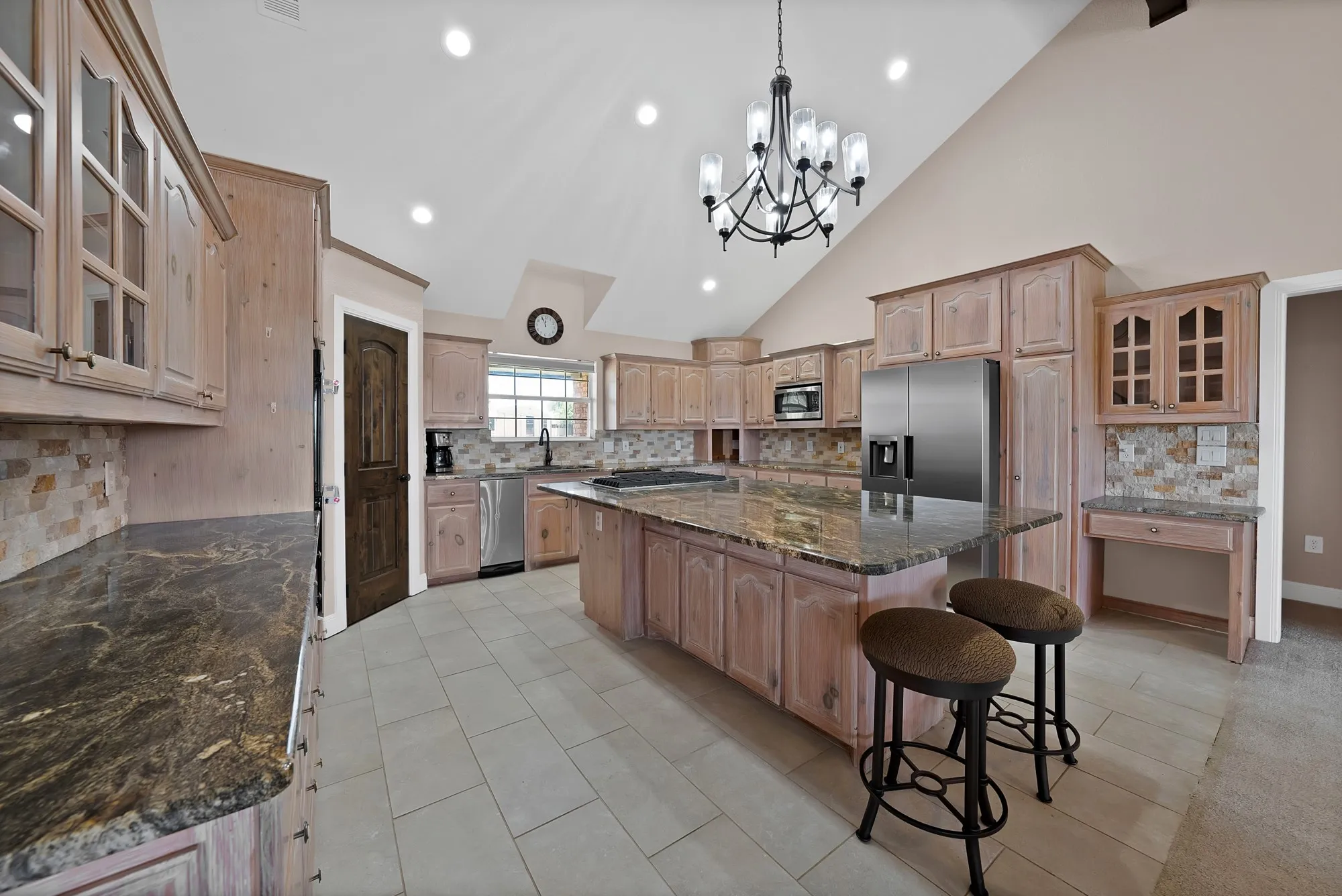 Farm For Sale in Grayson County , 15135 E Fm 922, Tioga, Texas 76271, 3 Bedroom, 2 Bathroom, 3 Garage spaces, 3,059 Sqft, built in 1999, mls#21325933, Real Estate Agent in Tioga, Homes For Sale in Grayson county, Homes For Sale in Tioga, Realtor in Tioga Texas, Real Estate Brokerage Independent Realty Texas, Luminita Cordes Realtor