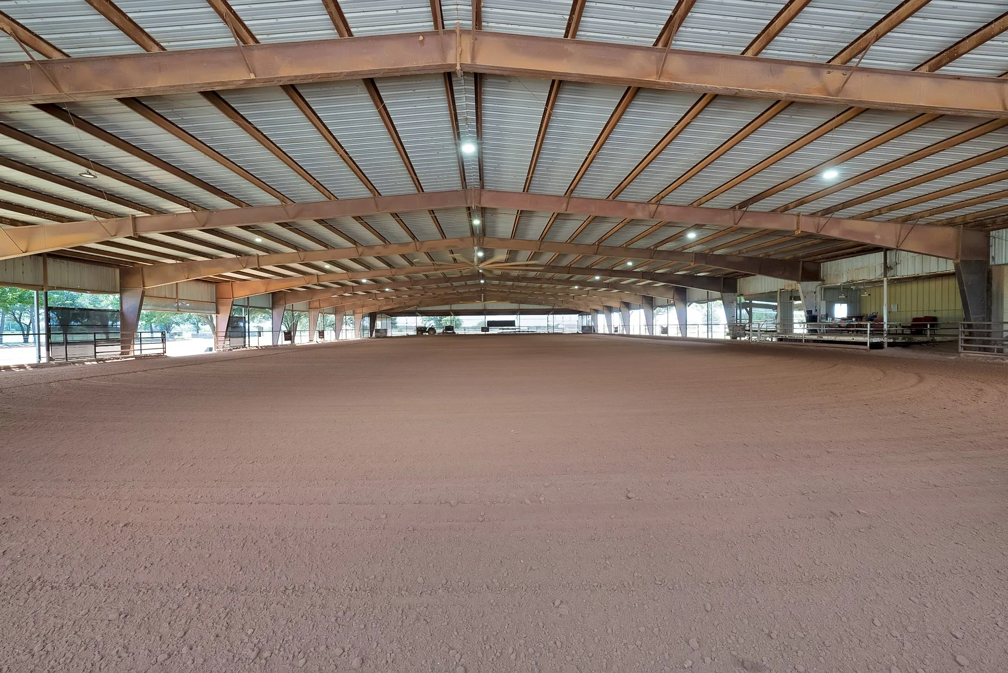 Farm For Sale in Grayson County , 15135 E Fm 922, Tioga, Texas 76271, 3 Bedroom, 2 Bathroom, 3 Garage spaces, 3,059 Sqft, built in 1999, mls#21325933, Real Estate Agent in Tioga, Homes For Sale in Grayson county, Homes For Sale in Tioga, Realtor in Tioga Texas, Real Estate Brokerage Independent Realty Texas, Luminita Cordes Realtor