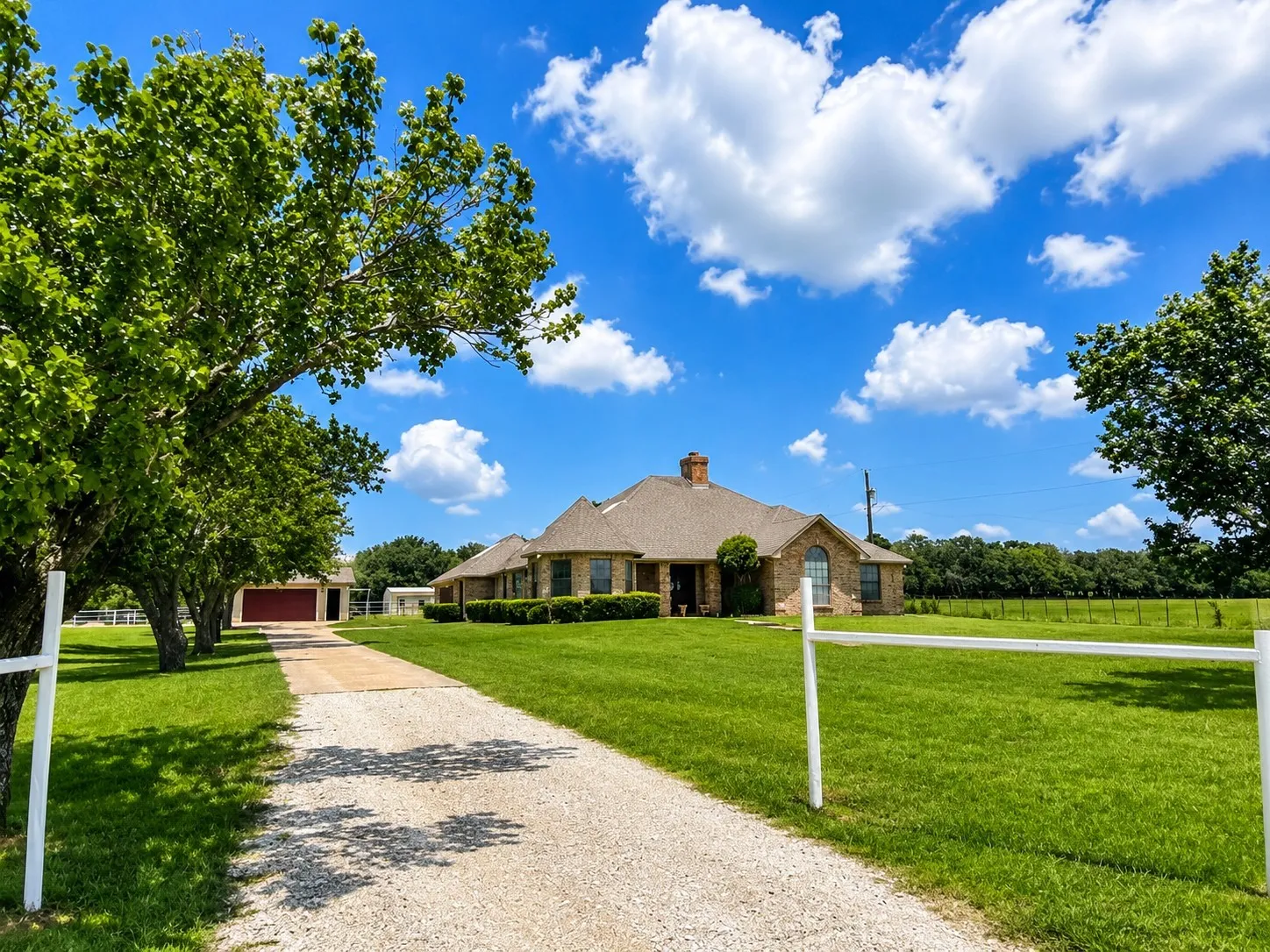Single Family Residence For Rent in Wise County , 177 County Road 4917, Newark, Texas 76071, 3 Bedrooms, 3 Bathrooms, 4 Garage spaces, 2,387 Sqft, built in 1988, Price $3,500, mls#21340610, Real Estate Agent in Newark, Homes For Rent in Wise county, Homes For Rent in Newark, Realtor in Newark Texas, Real Estate Brokerage Independent Realty Texas, Luminita Cordes Realtor