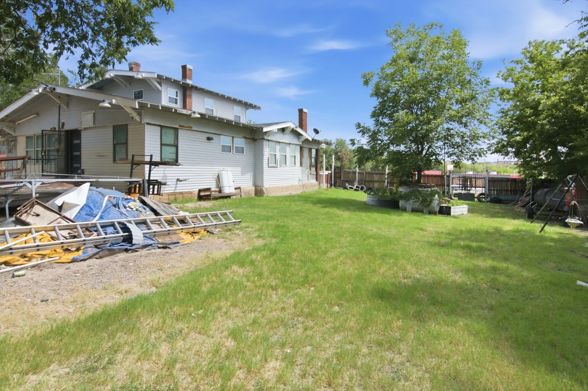Single Family Residence For Sale in Tarrant County , 2929 E Lancaster Avenue, Fort Worth, Texas 76103, 3 Bedroom, 2 Bathroom, 1 Garage spaces, 2,145 Sqft, built in 1927, Price $375,000, mls#21339092, Real Estate Agent in Fort Worth, Homes For Sale in Tarrant county, Homes For Sale in Fort Worth, Realtor in Fort Worth Texas, Real Estate Brokerage Independent Realty Texas, Luminita Cordes Realtor