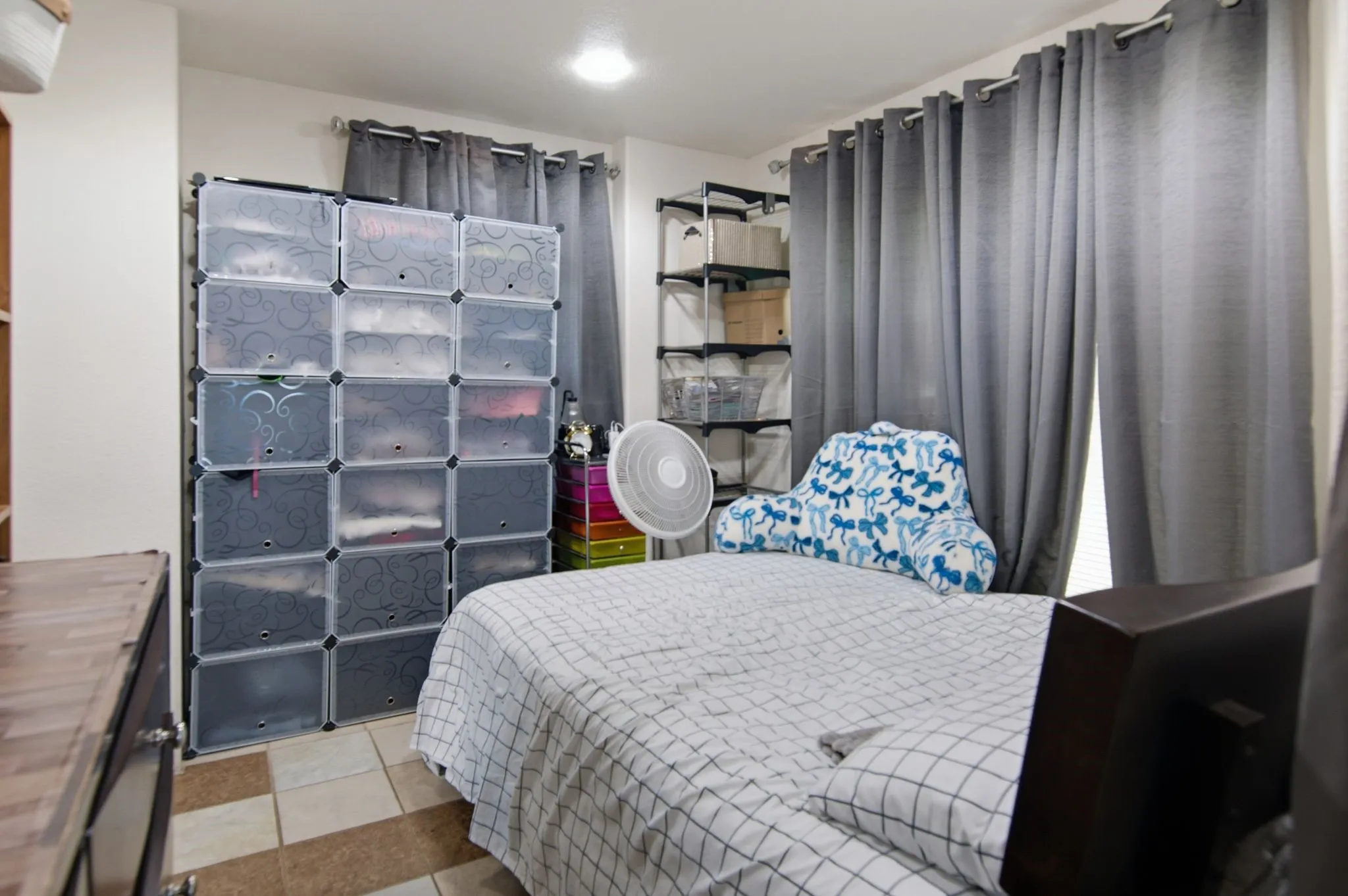 Single Family Residence For Sale in Tarrant County , 2929 E Lancaster Avenue, Fort Worth, Texas 76103, 3 Bedroom, 2 Bathroom, 1 Garage spaces, 2,145 Sqft, built in 1927, Price $375,000, mls#21339092, Real Estate Agent in Fort Worth, Homes For Sale in Tarrant county, Homes For Sale in Fort Worth, Realtor in Fort Worth Texas, Real Estate Brokerage Independent Realty Texas, Luminita Cordes Realtor