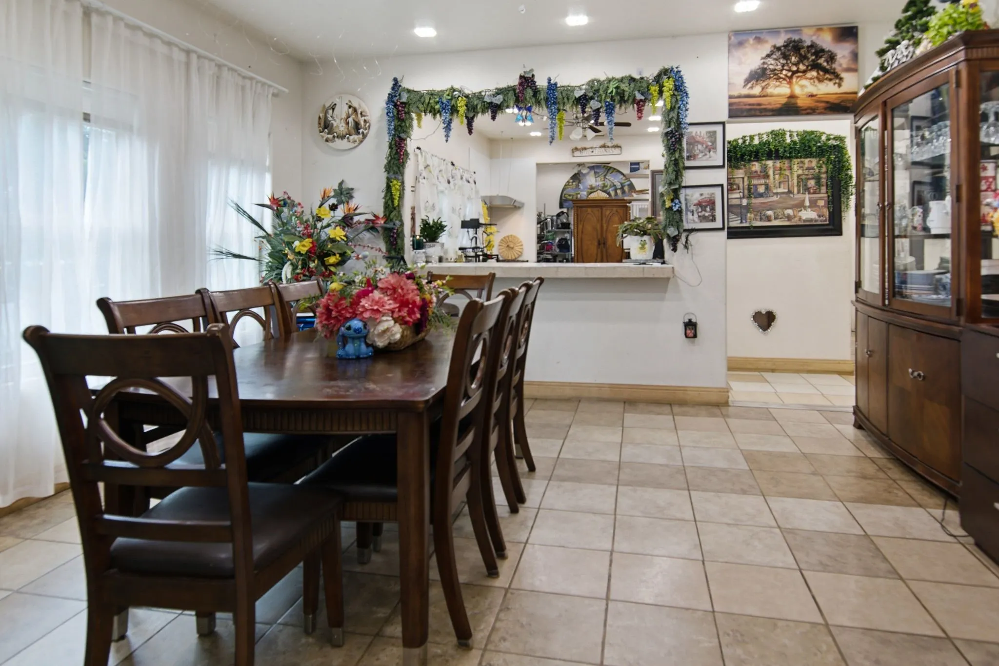 Single Family Residence For Sale in Tarrant County , 2929 E Lancaster Avenue, Fort Worth, Texas 76103, 3 Bedroom, 2 Bathroom, 1 Garage spaces, 2,145 Sqft, built in 1927, Price $375,000, mls#21339092, Real Estate Agent in Fort Worth, Homes For Sale in Tarrant county, Homes For Sale in Fort Worth, Realtor in Fort Worth Texas, Real Estate Brokerage Independent Realty Texas, Luminita Cordes Realtor