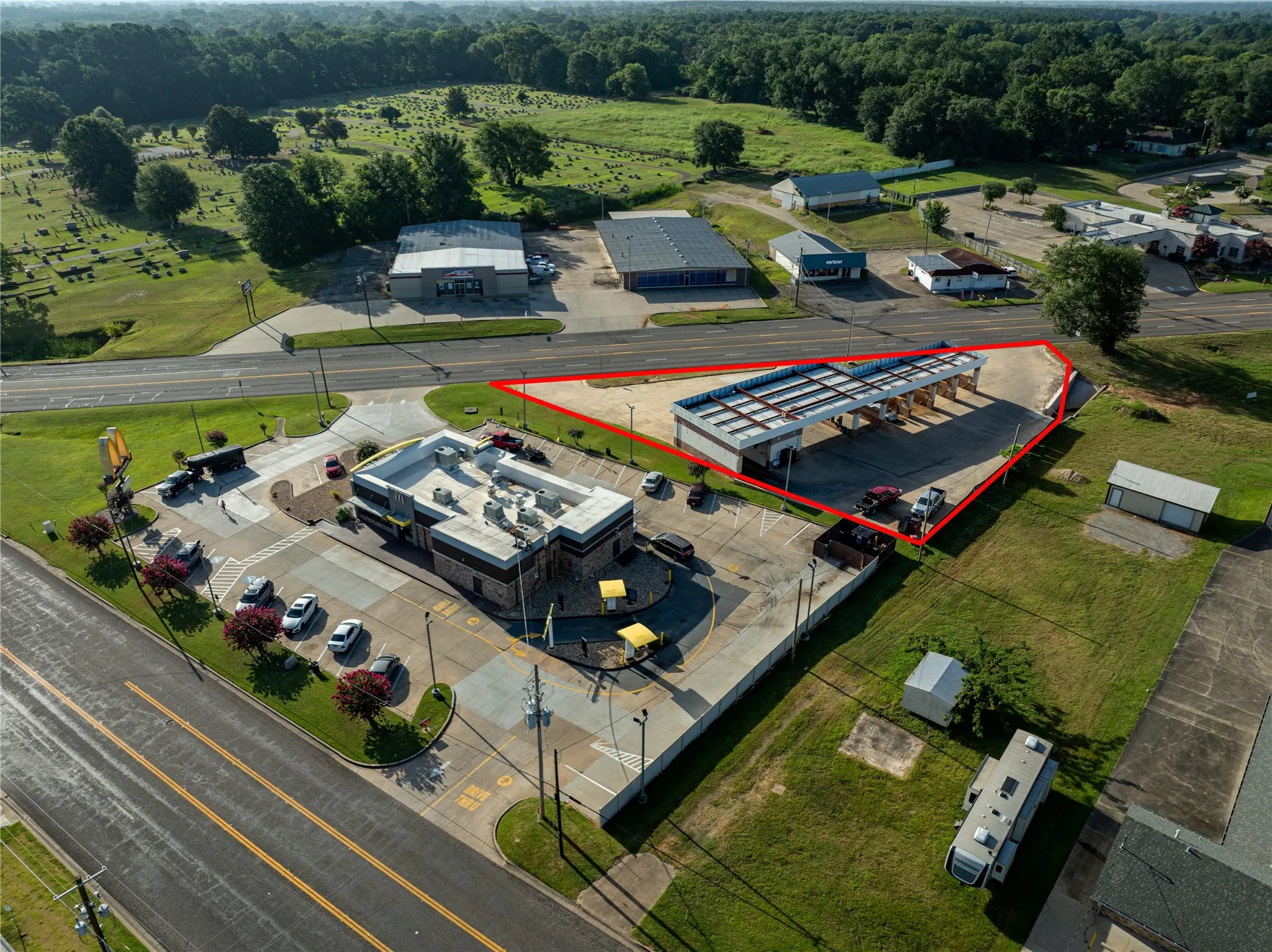 Business For Sale in Camp County , 109 S Greer Boulevard, Pittsburg, Texas 75686, 0, 0, Garage spaces, 0 Sqft, built in 2003, mls#21340614, Real Estate Agent in Pittsburg, Homes For Sale in Camp county, Homes For Sale in Pittsburg, Realtor in Pittsburg Texas, Real Estate Brokerage Independent Realty Texas, Luminita Cordes Realtor