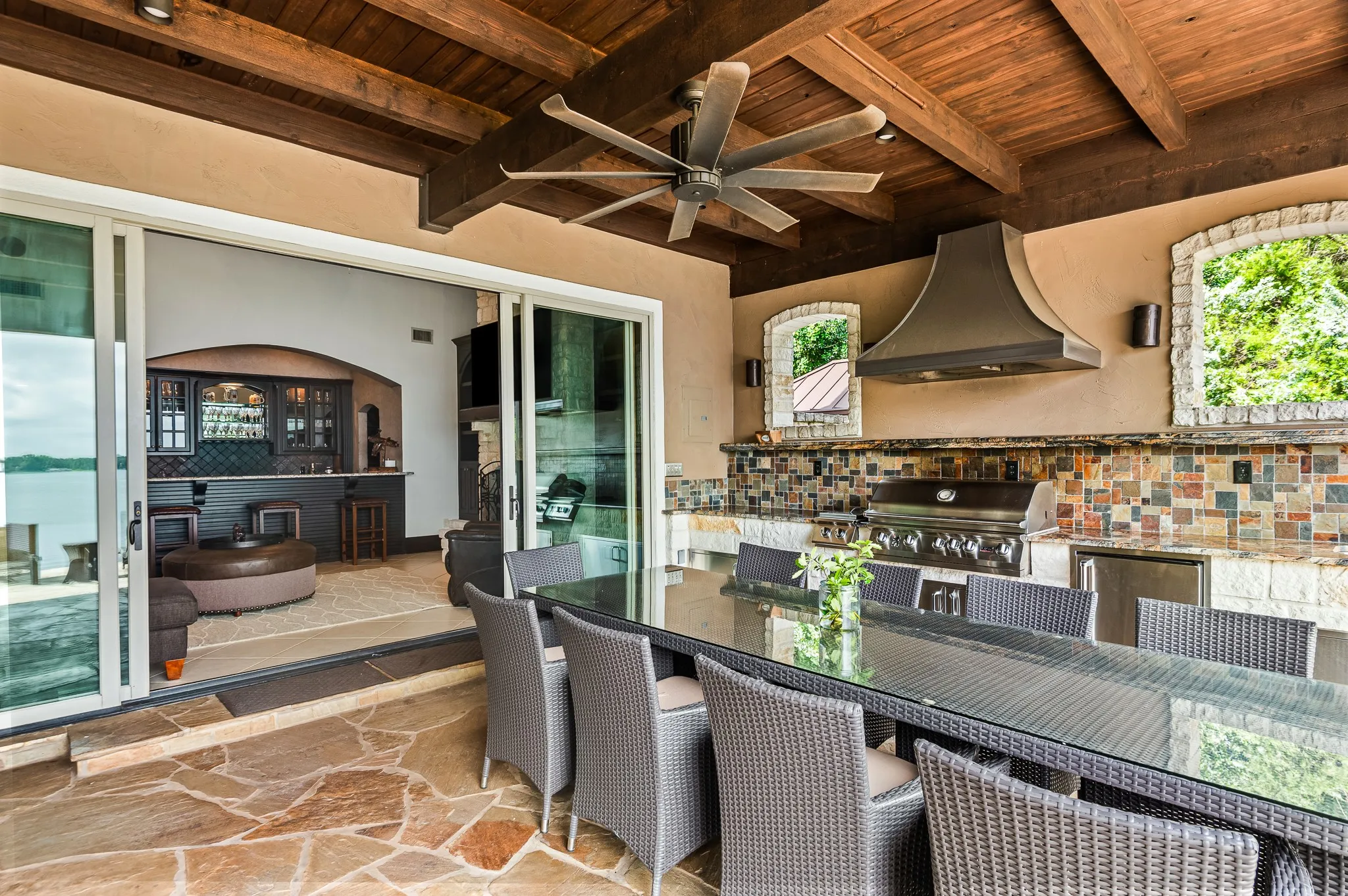 Single Family Residence For Sale in Henderson County , 3637 County Road 4804, Athens, Texas 75752, 5 Bedrooms, 6 Bathrooms, 2 Garage spaces, 7,841 Sqft, built in 2002, Price $3,495,000, mls#21340615, Real Estate Agent in Athens, Homes For Sale in Henderson county, Homes For Sale in Athens, Realtor in Athens Texas, Real Estate Brokerage Independent Realty Texas, Luminita Cordes Realtor